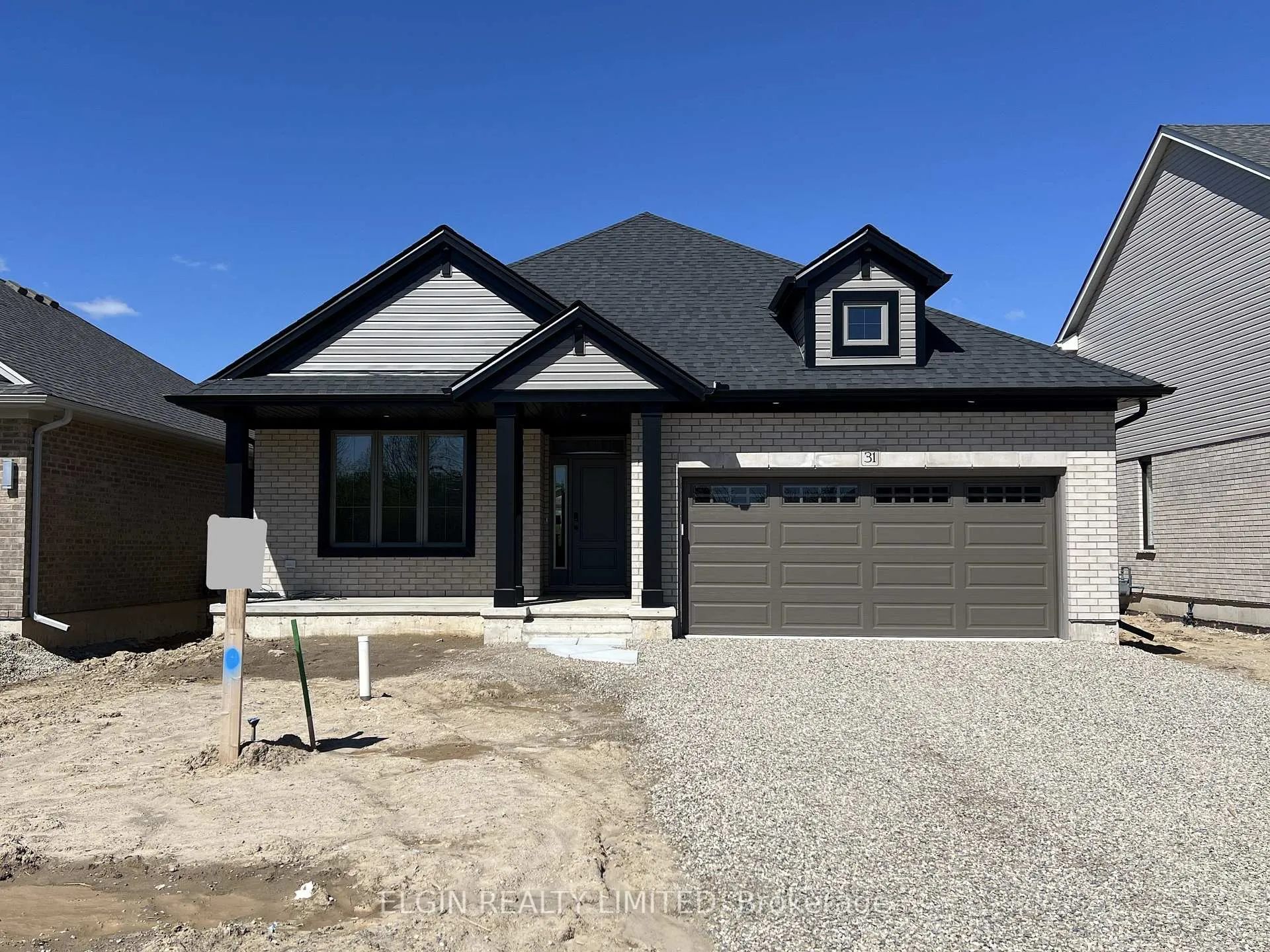 Front of 31 Hemlock Crescent