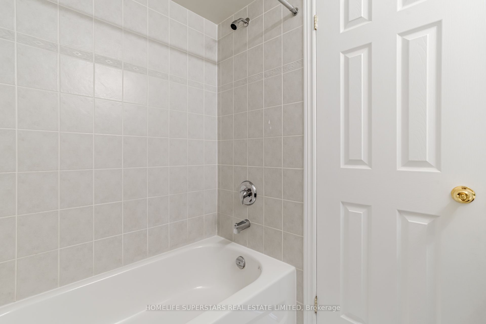 Photo 51 of 2011 Lushes Avenue, Mississauga, Clarkson — HOMEH