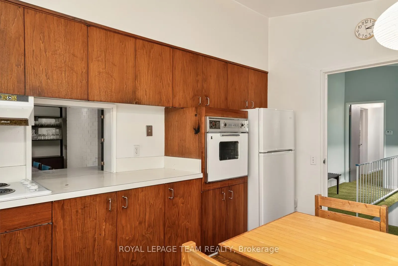 Photo 666 of 16 Kindle Court, Ottawa, Rothwell Heights — HOMEH