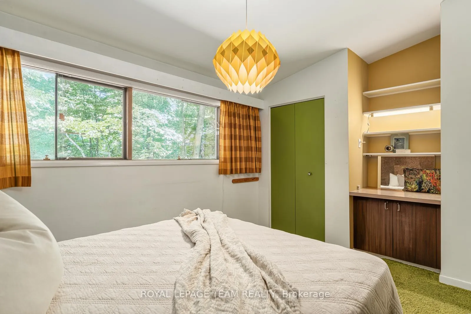 Photo 955 of 16 Kindle Court, Ottawa, Rothwell Heights — HOMEH