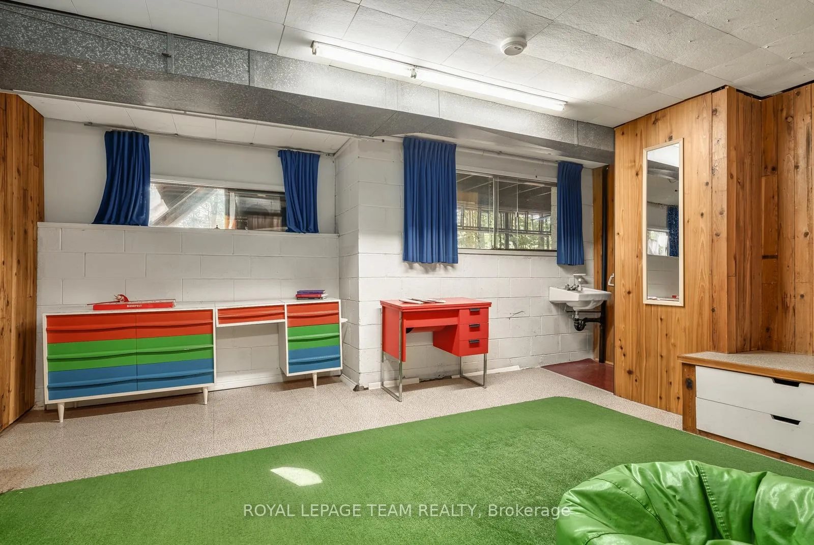 Photo 1297 of 16 Kindle Court, Ottawa, Rothwell Heights — HOMEH