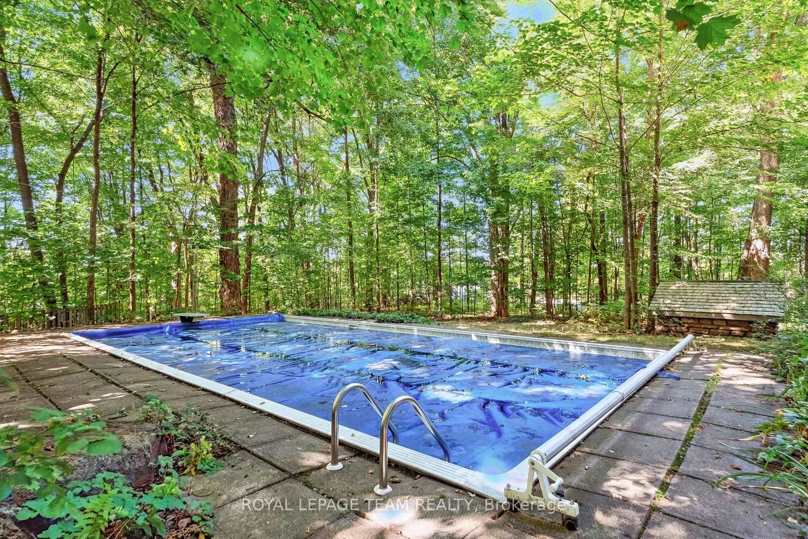 Photo 1409 of 16 Kindle Court, Ottawa, Rothwell Heights — HOMEH