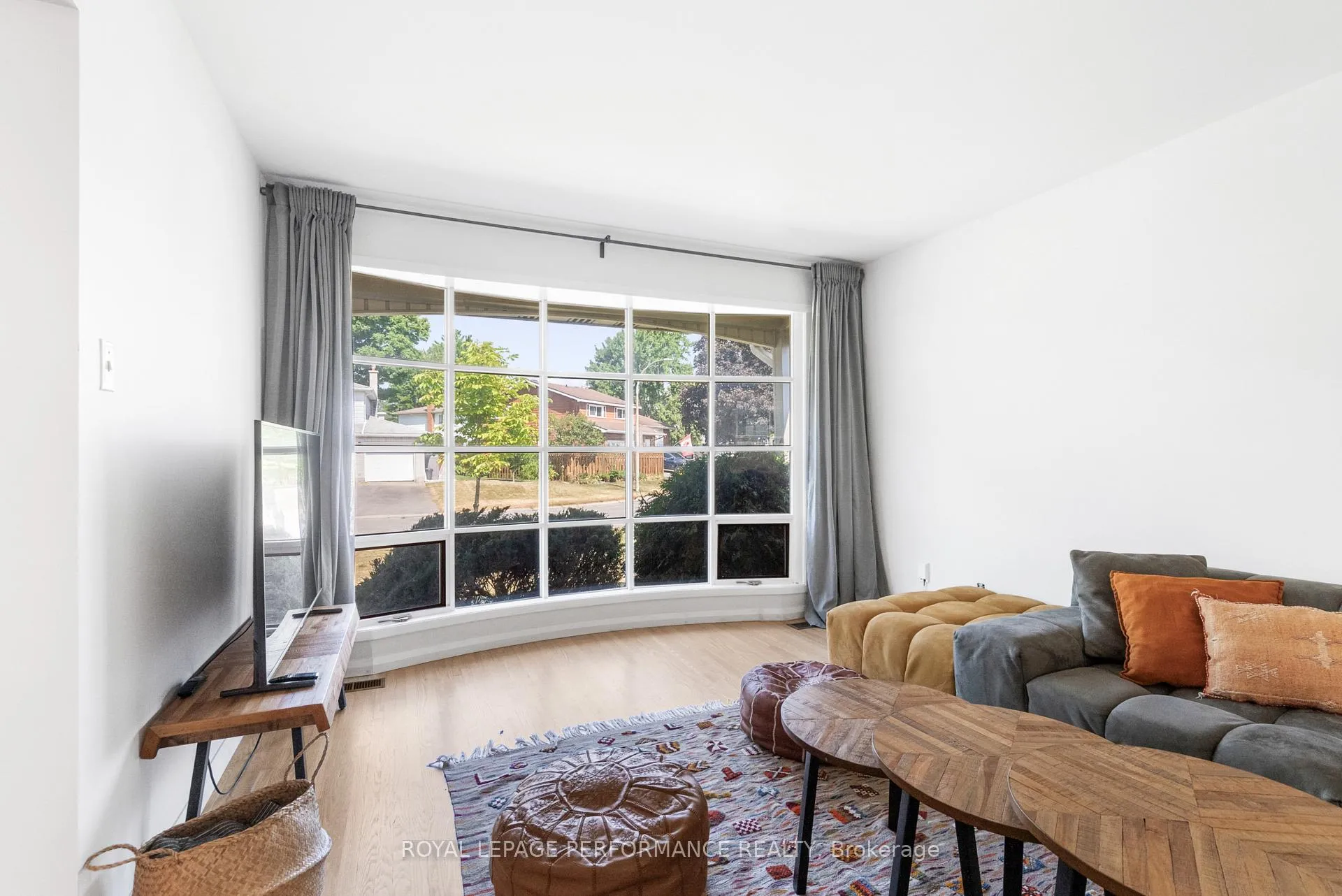 Photo 212 of 33 Woodview Crescent, Ottawa, Blackburn Hamlet — HOMEH