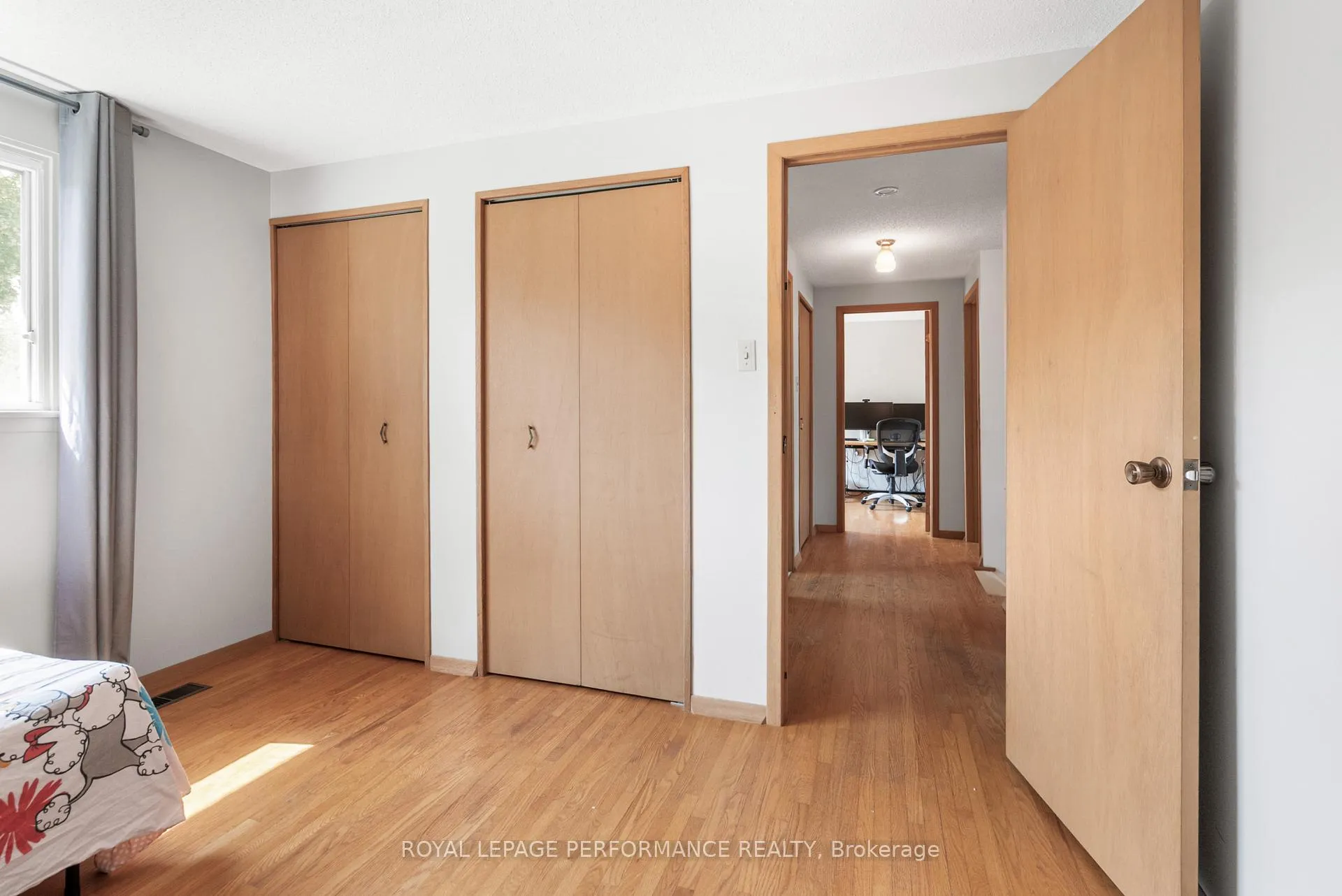 Photo 929 of 33 Woodview Crescent, Ottawa, Blackburn Hamlet — HOMEH