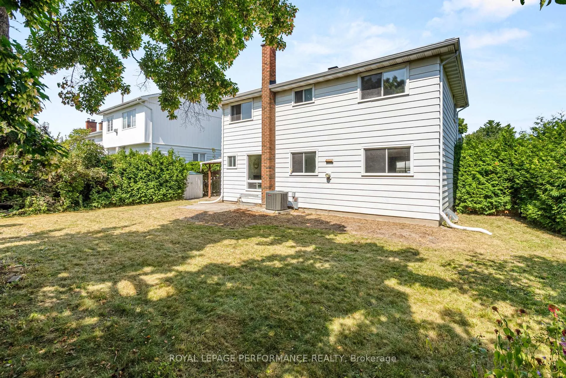 Photo 1128 of 33 Woodview Crescent, Ottawa, Blackburn Hamlet — HOMEH