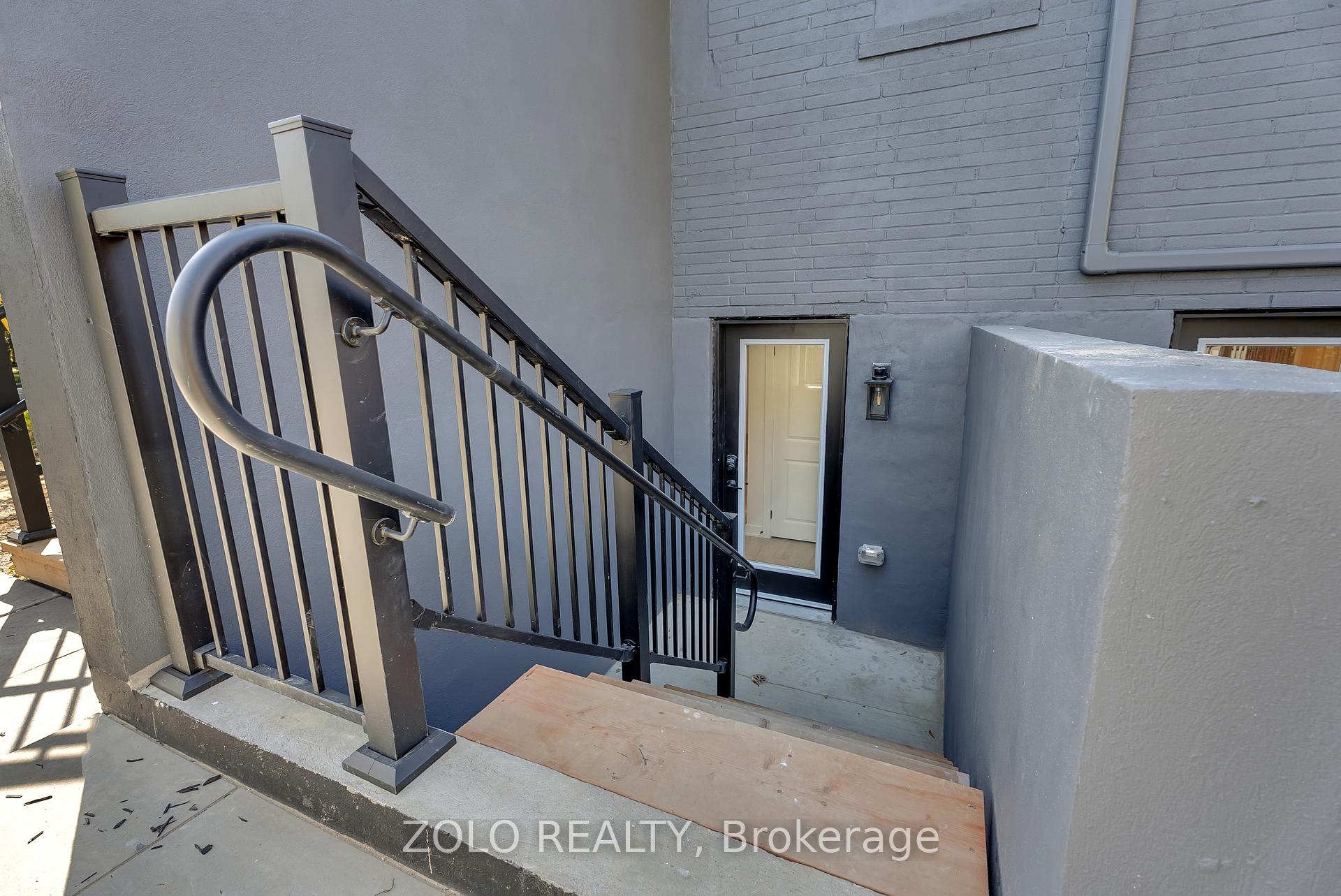 Photo 2 of Unit Unit C, 105 Galloway Road, Scarborough, West Hill — HOMEH