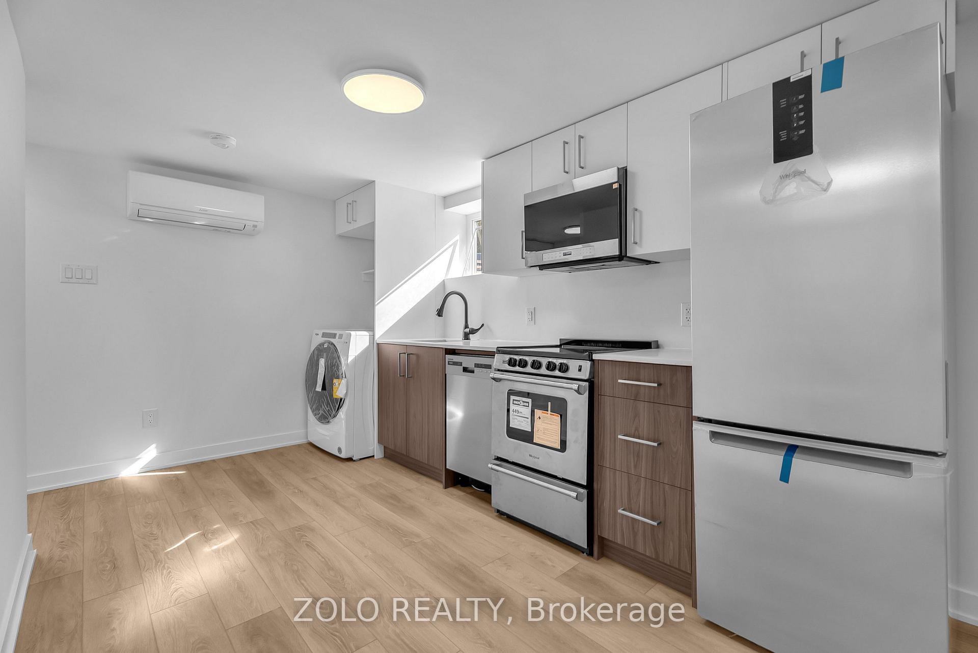 Photo 3 of Unit Unit C, 105 Galloway Road, Scarborough, West Hill — HOMEH