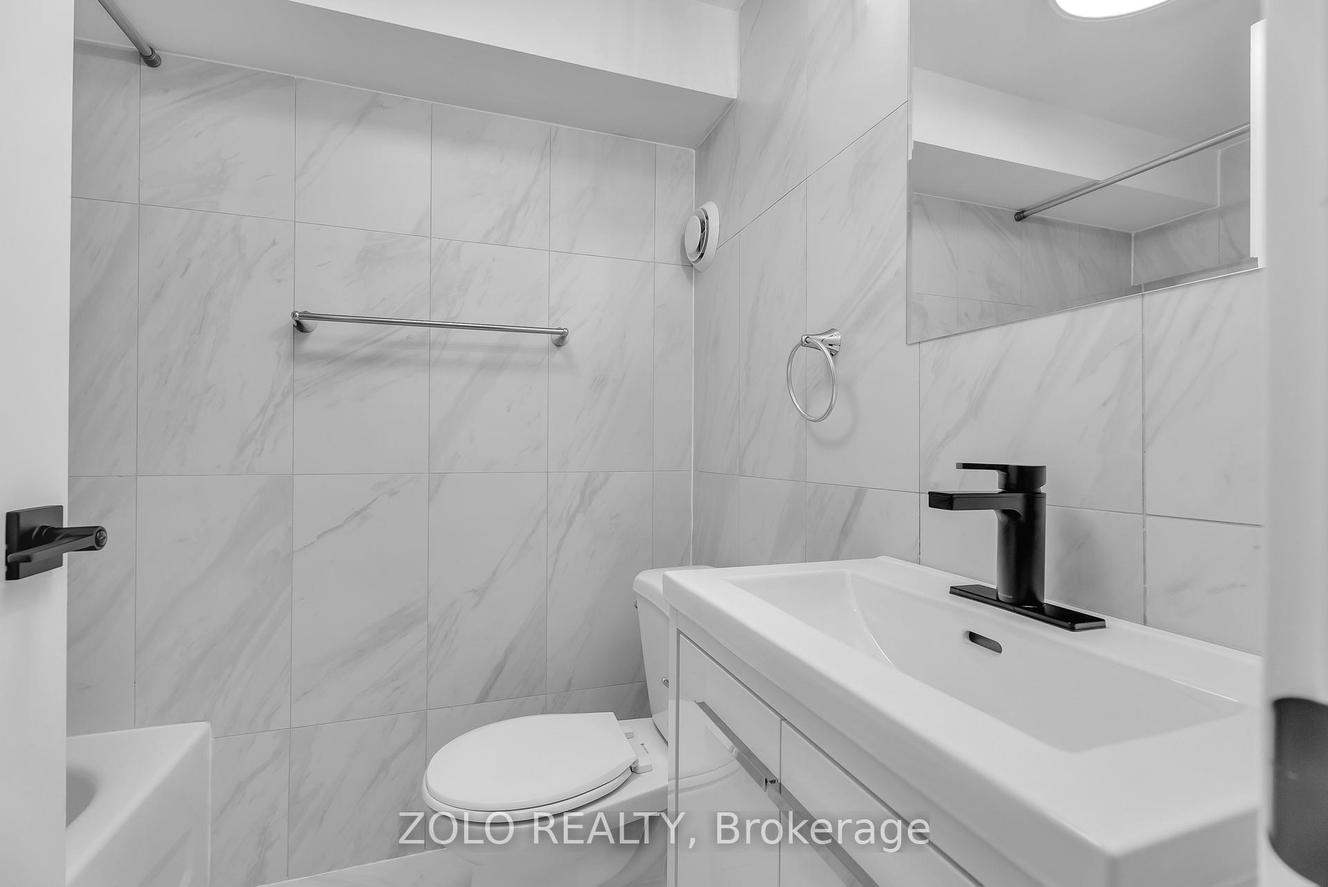 Photo 4 of Unit Unit C, 105 Galloway Road, Scarborough, West Hill — HOMEH