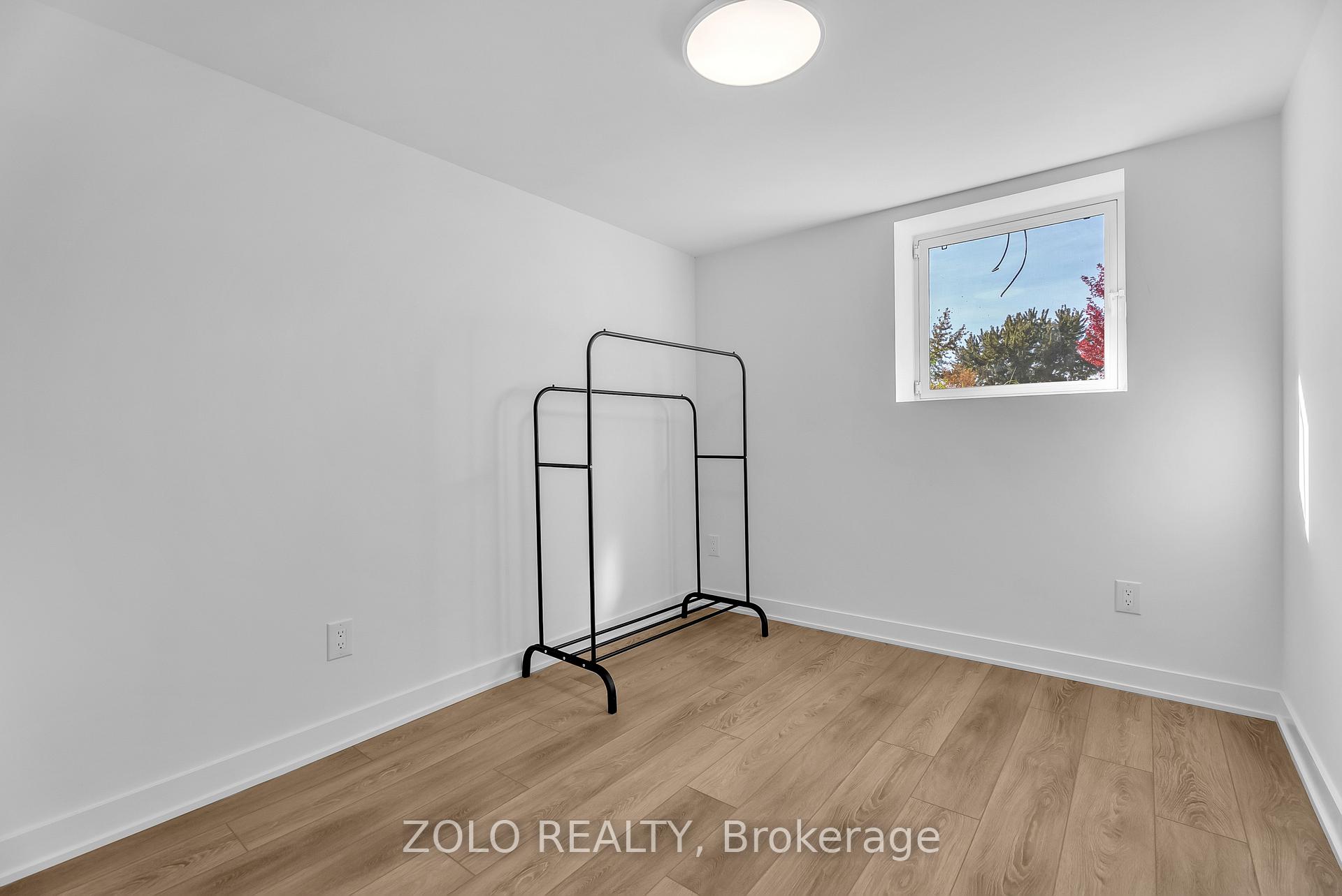 Photo 6 of Unit Unit C, 105 Galloway Road, Scarborough, West Hill — HOMEH