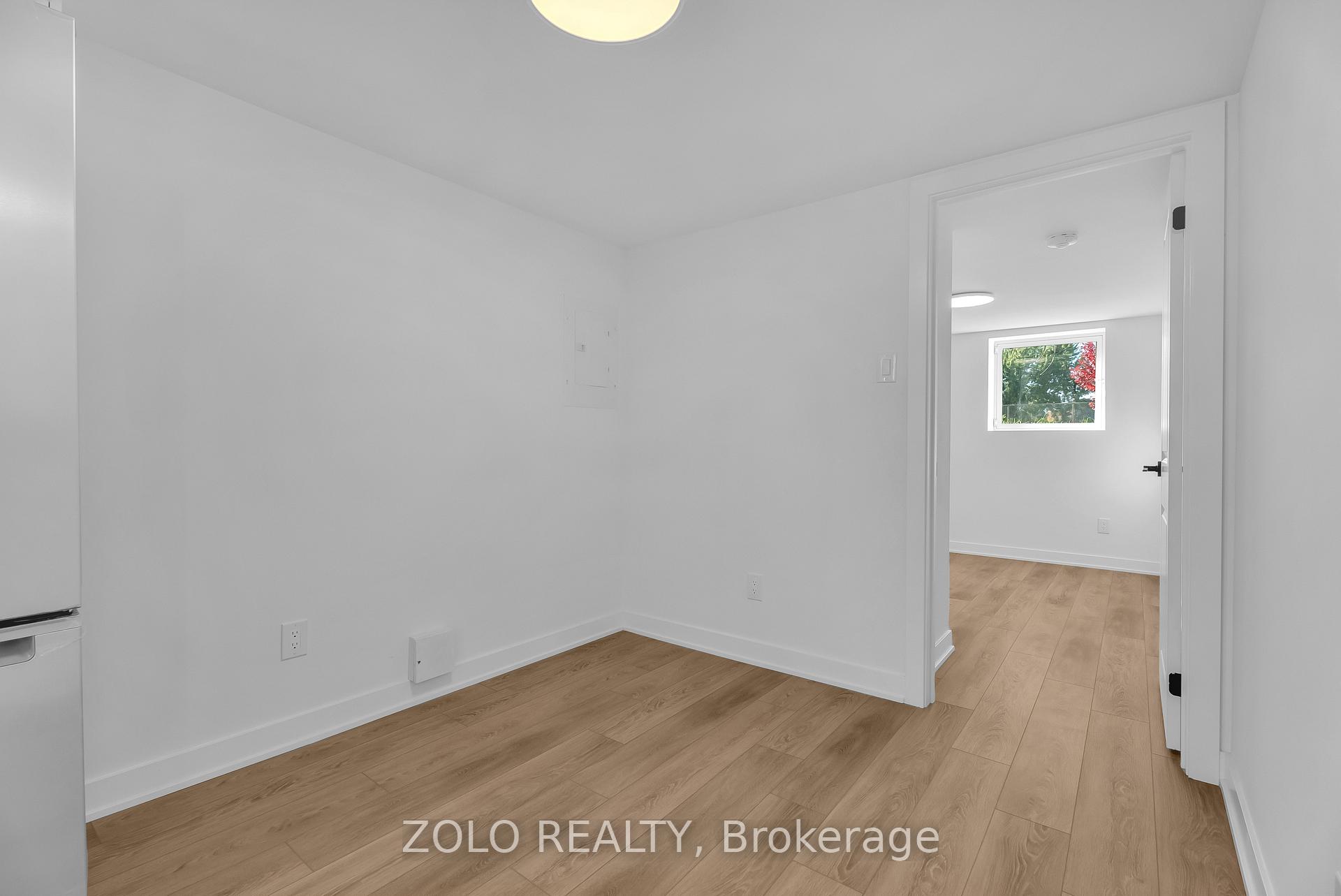 Photo 8 of Unit Unit C, 105 Galloway Road, Scarborough, West Hill — HOMEH