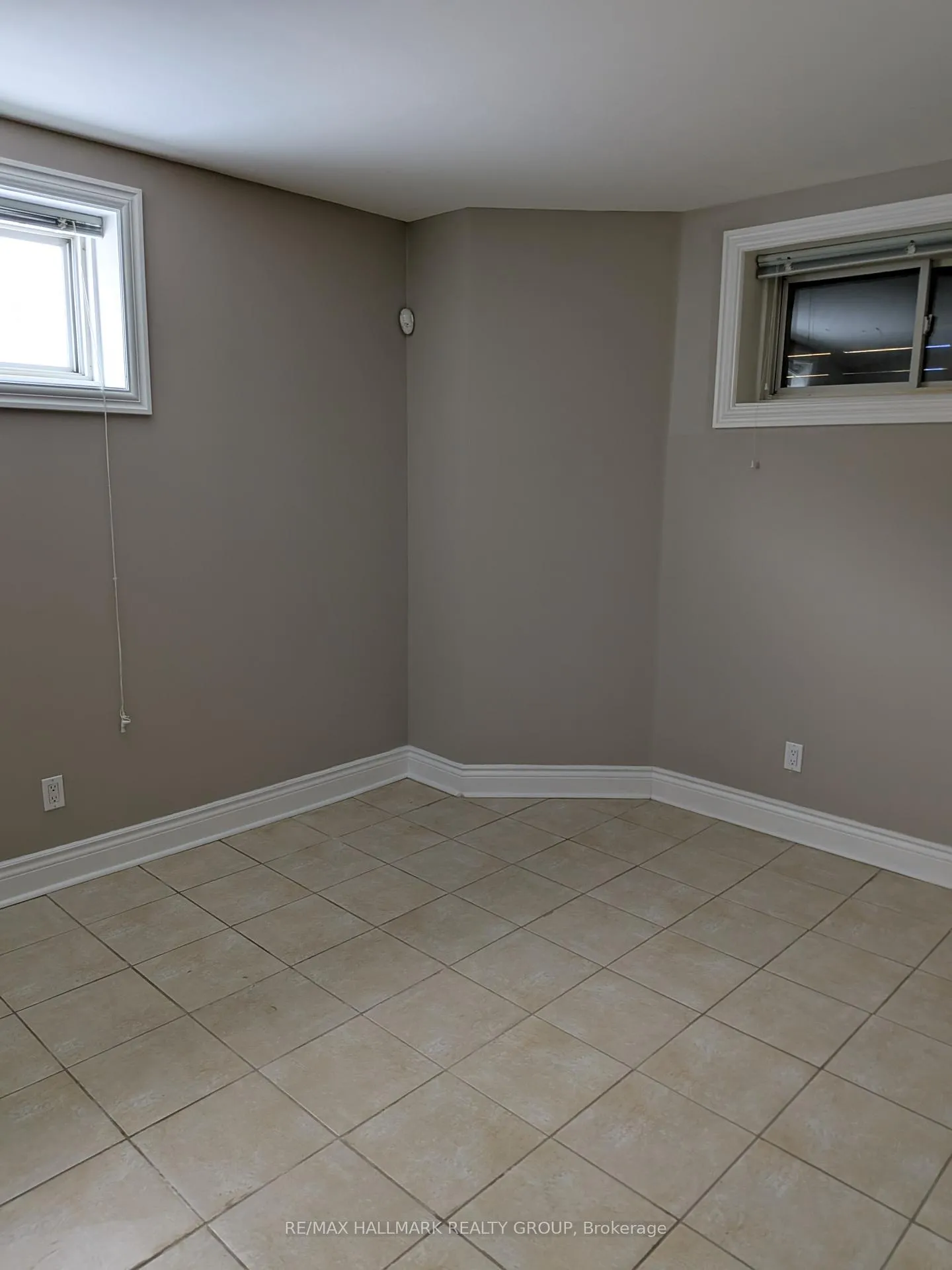 Photo 398 of Unit B, 2806 Quinn Road, Ottawa, Emerald Woods/Sawmill Creek — HOMEH