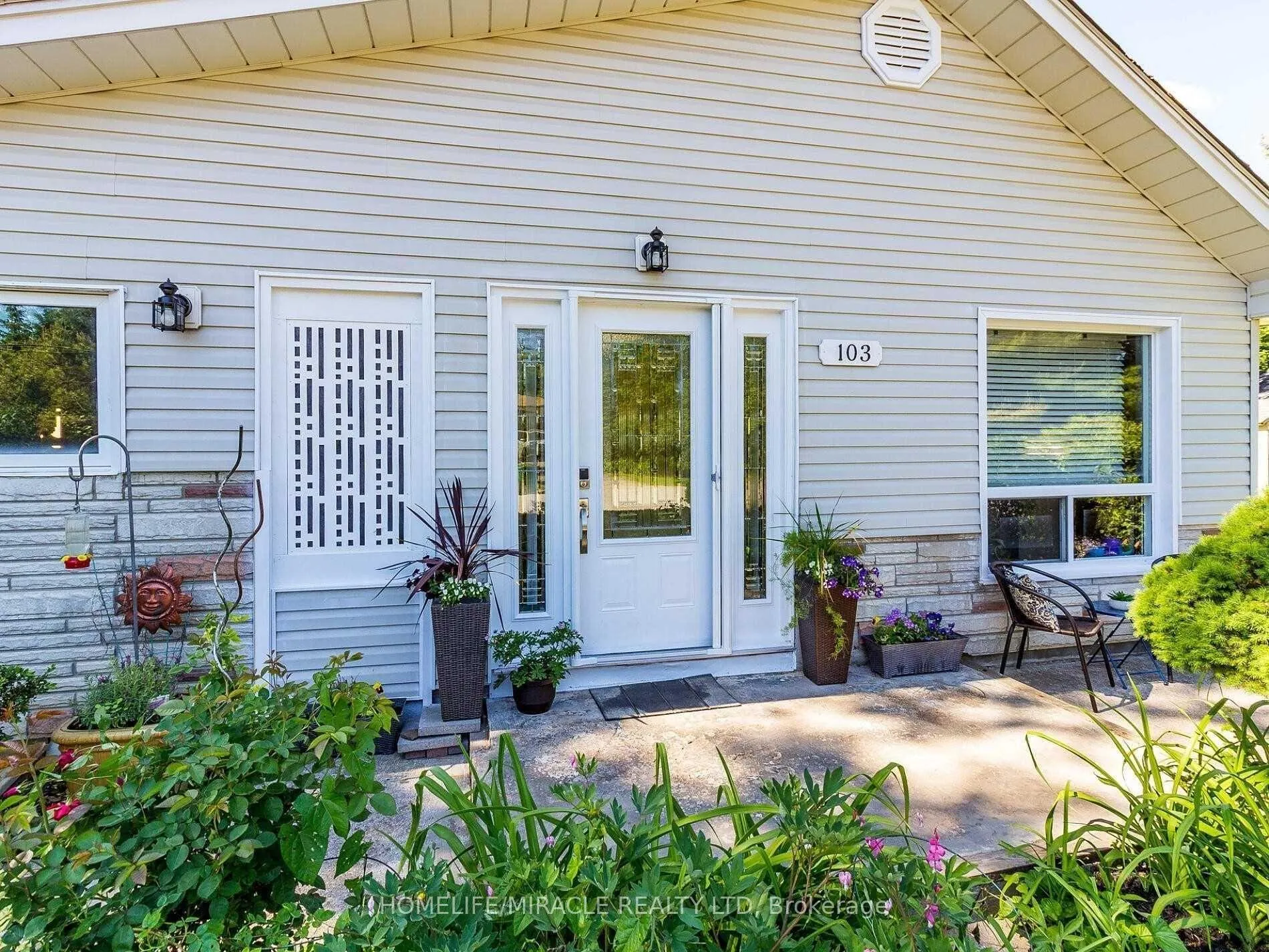 Photo 3 of 103 River Road, Brampton, Huttonville — HOMEH