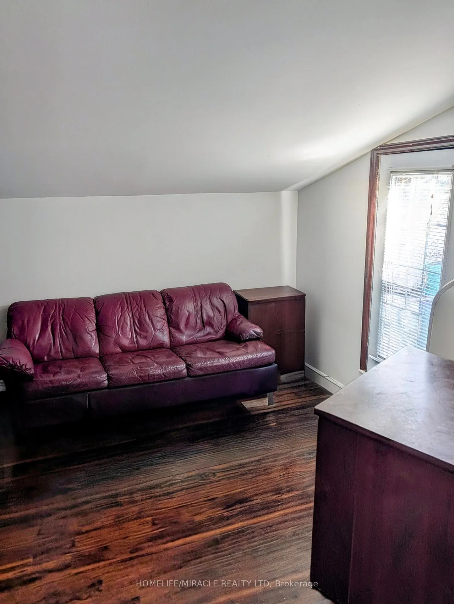 Photo 6 of 103 River Road, Brampton, Huttonville — HOMEH