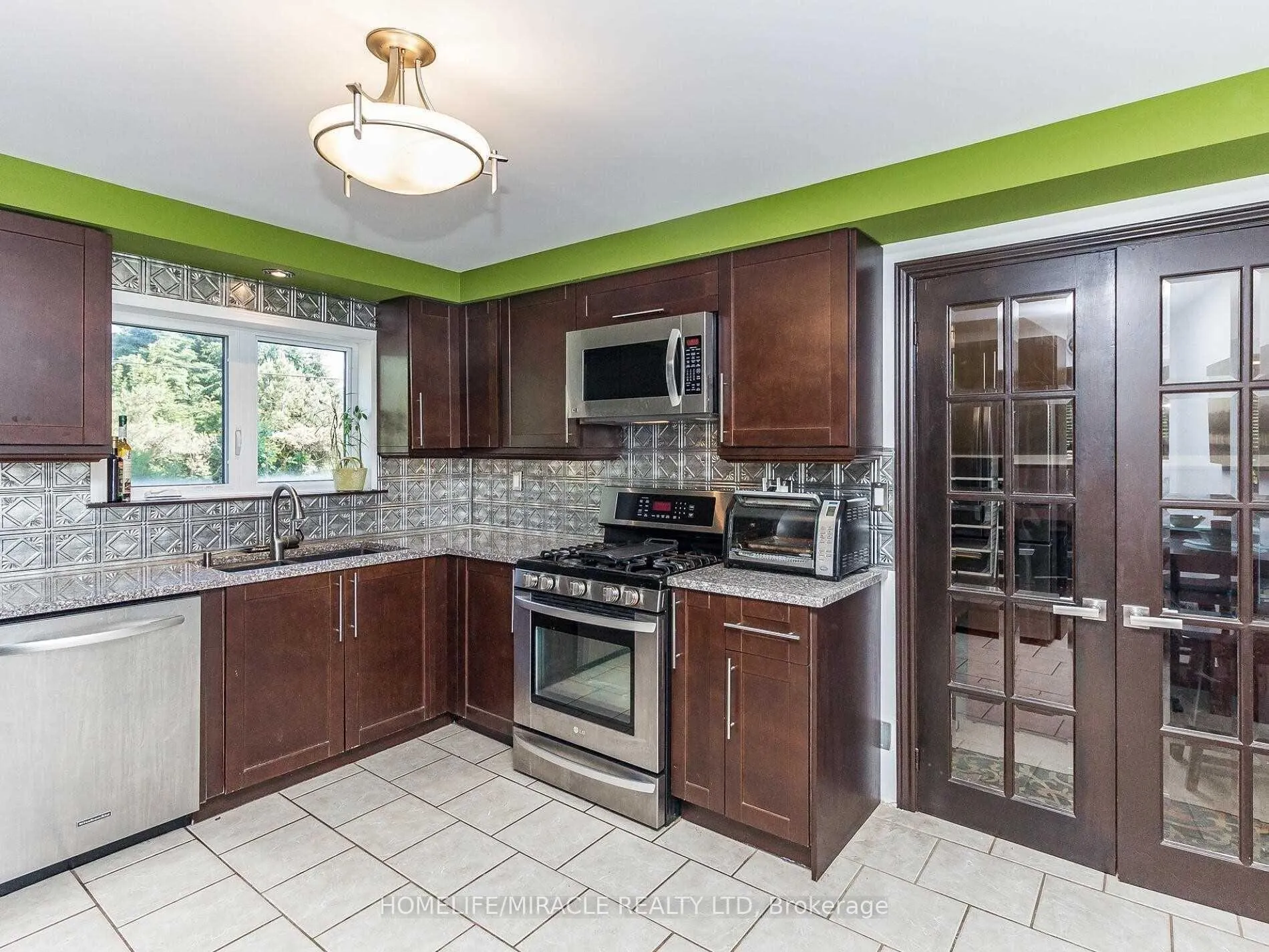 Photo 8 of 103 River Road, Brampton, Huttonville — HOMEH