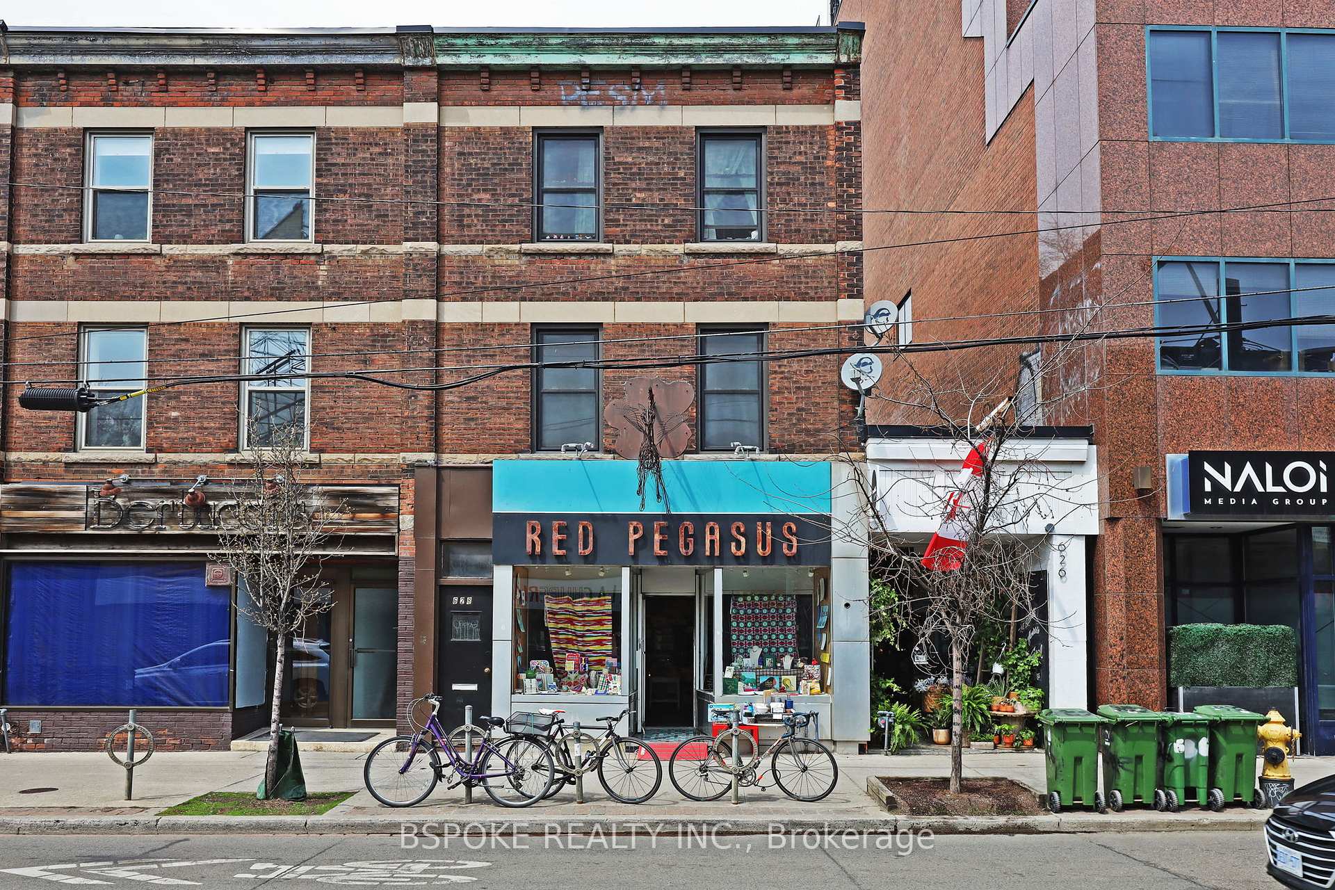 Front of Unit 2, 628 College Street