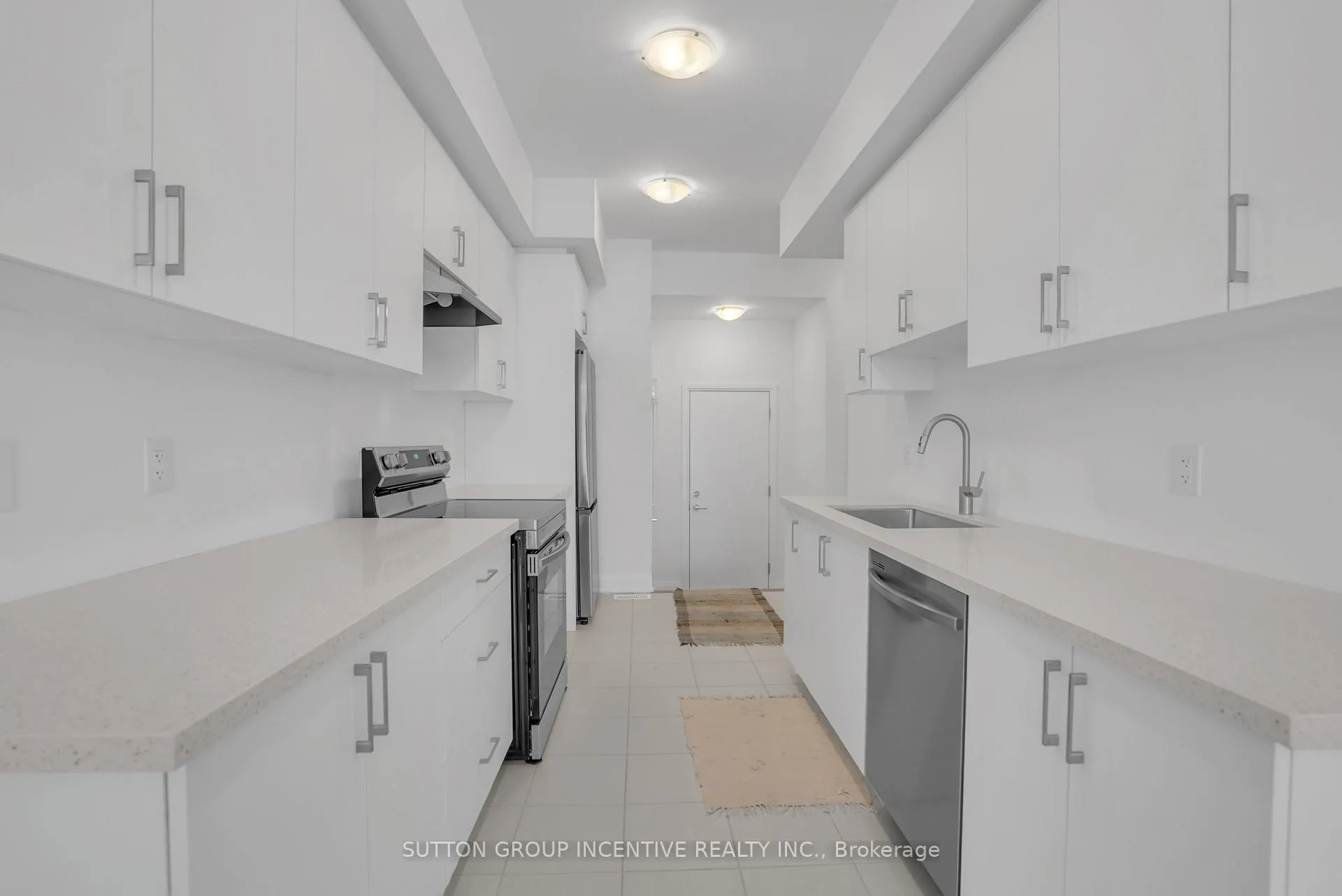 Photo 8 of Unit 2, 3 Ranch Terrace, Barrie, Rural Barrie Southeast — HOMEH