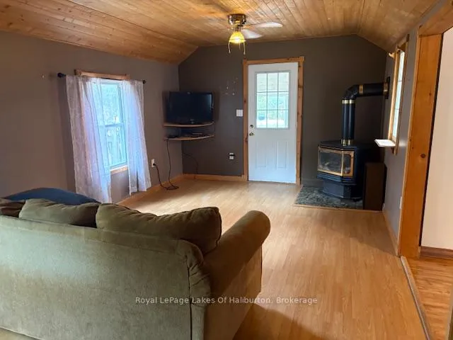 Photo 11 of 15588 Highway 35, Algonquin Highlands, Stanhope — HOMEH