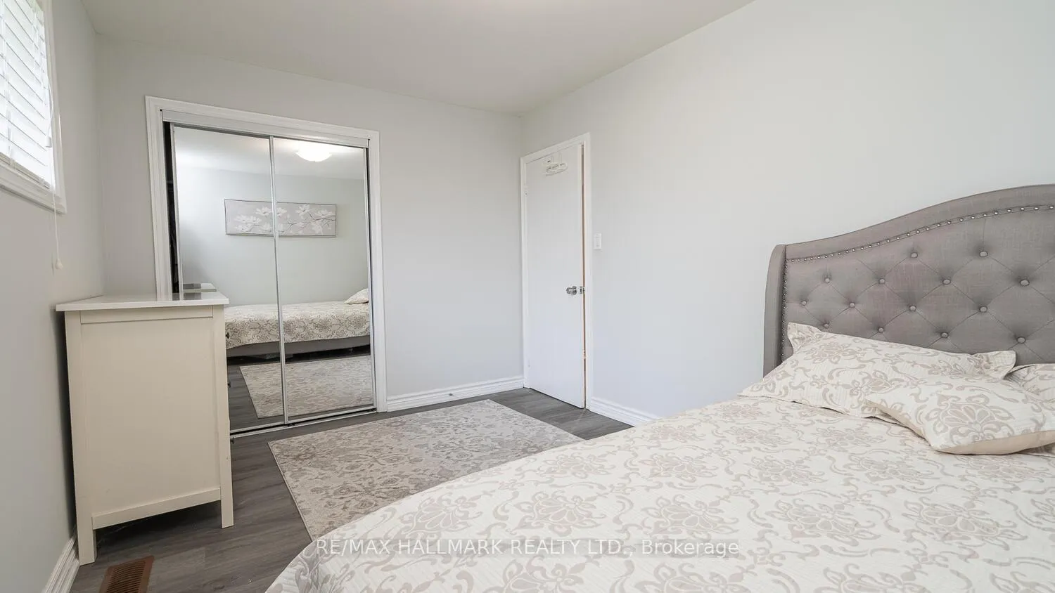 Photo 373 of 11 Seaton Drive, Aurora, Aurora Highlands — HOMEH