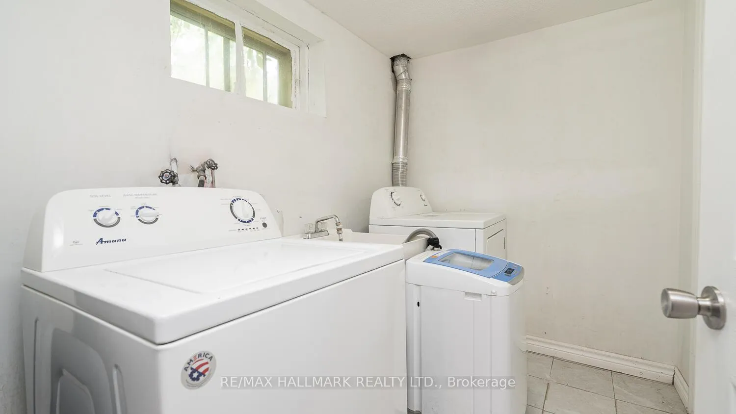 Photo 462 of 11 Seaton Drive, Aurora, Aurora Highlands — HOMEH