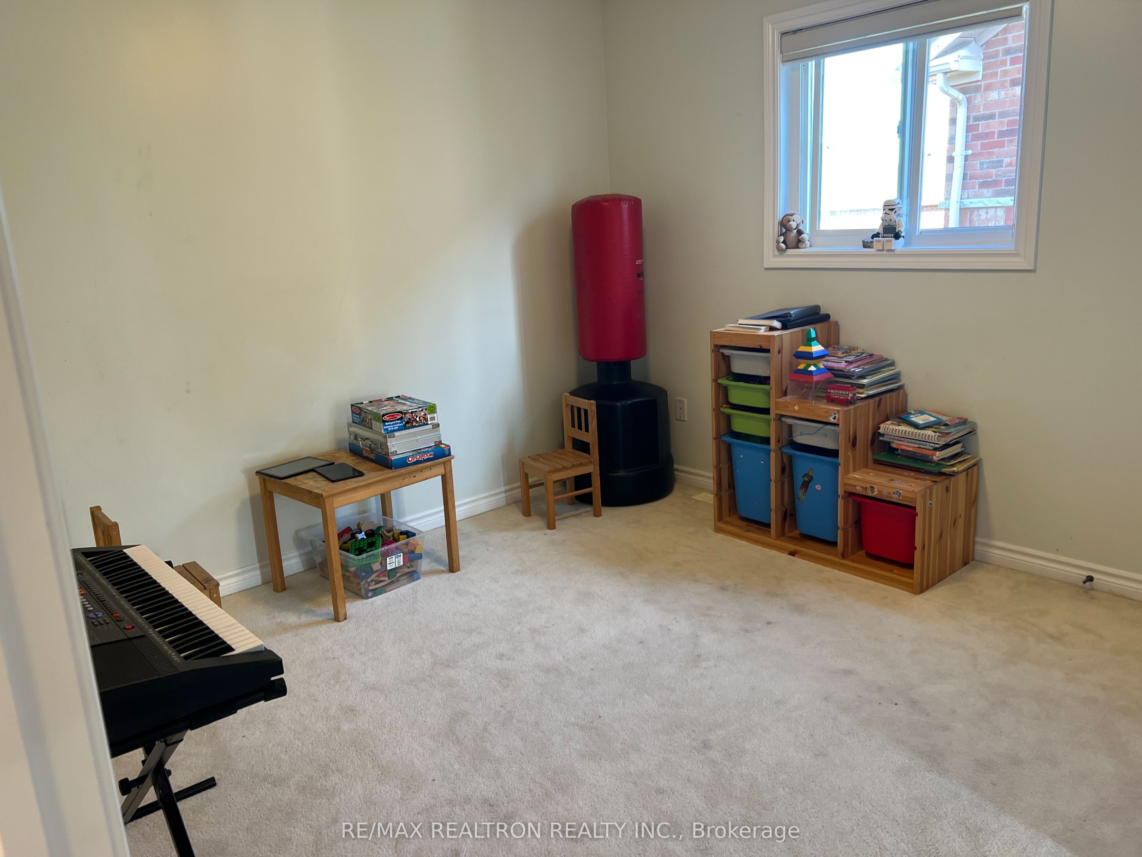 Photo 33 of 279 Zokol Drive, Aurora, Bayview Northeast — HOMEH