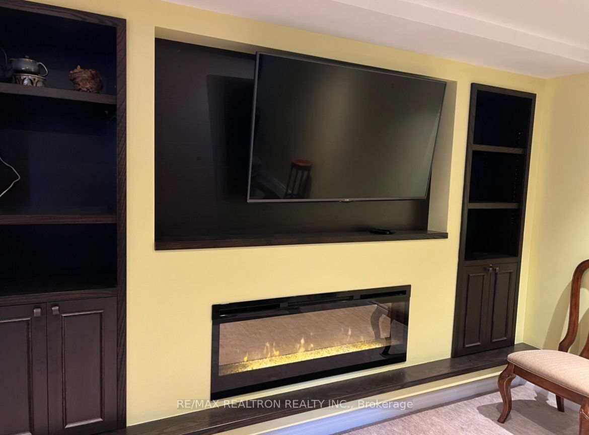 Photo 35 of 279 Zokol Drive, Aurora, Bayview Northeast — HOMEH
