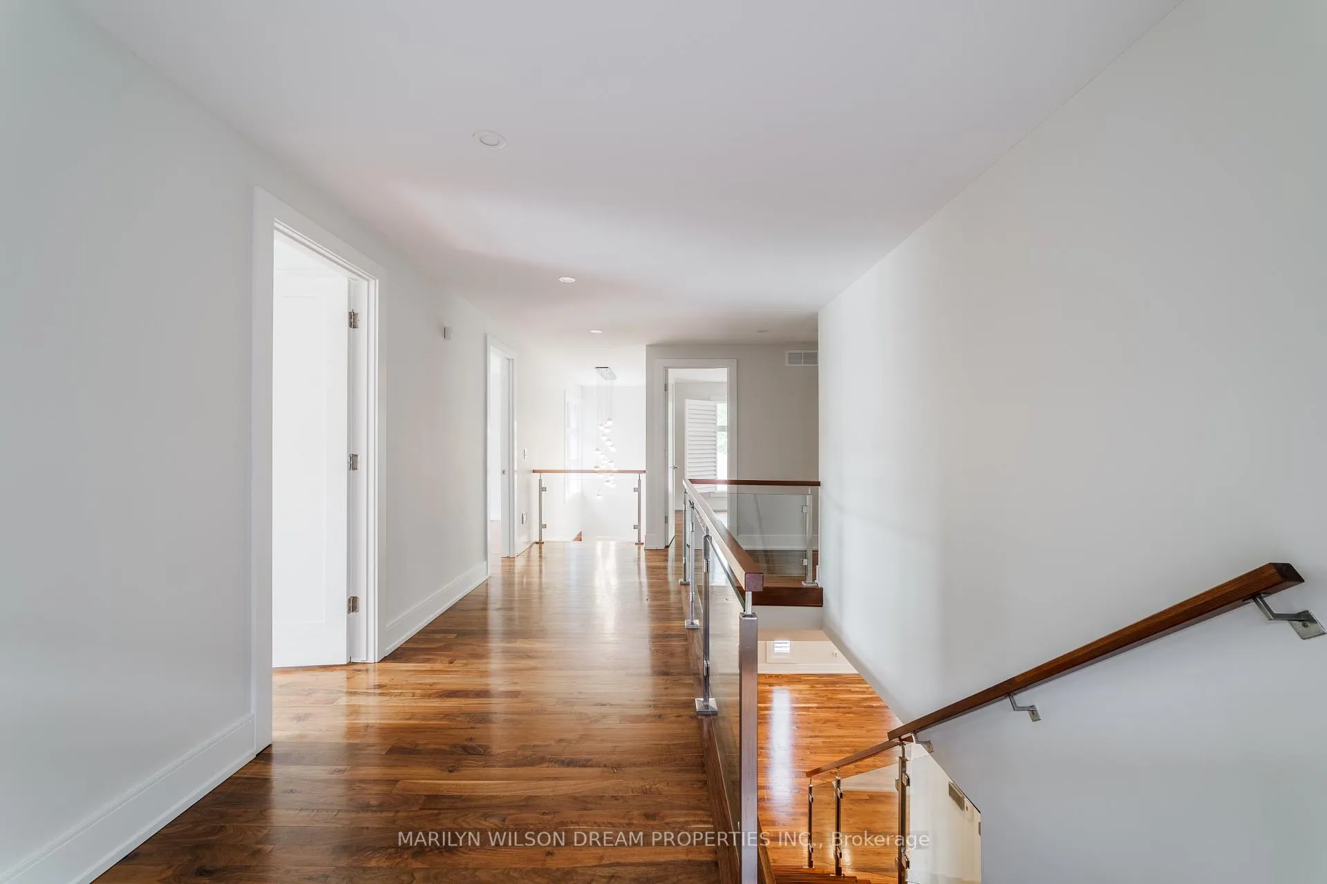 Photo 14 of 377 Crestview Road, Ottawa, Alta Vista/Faircrest Heights — HOMEH
