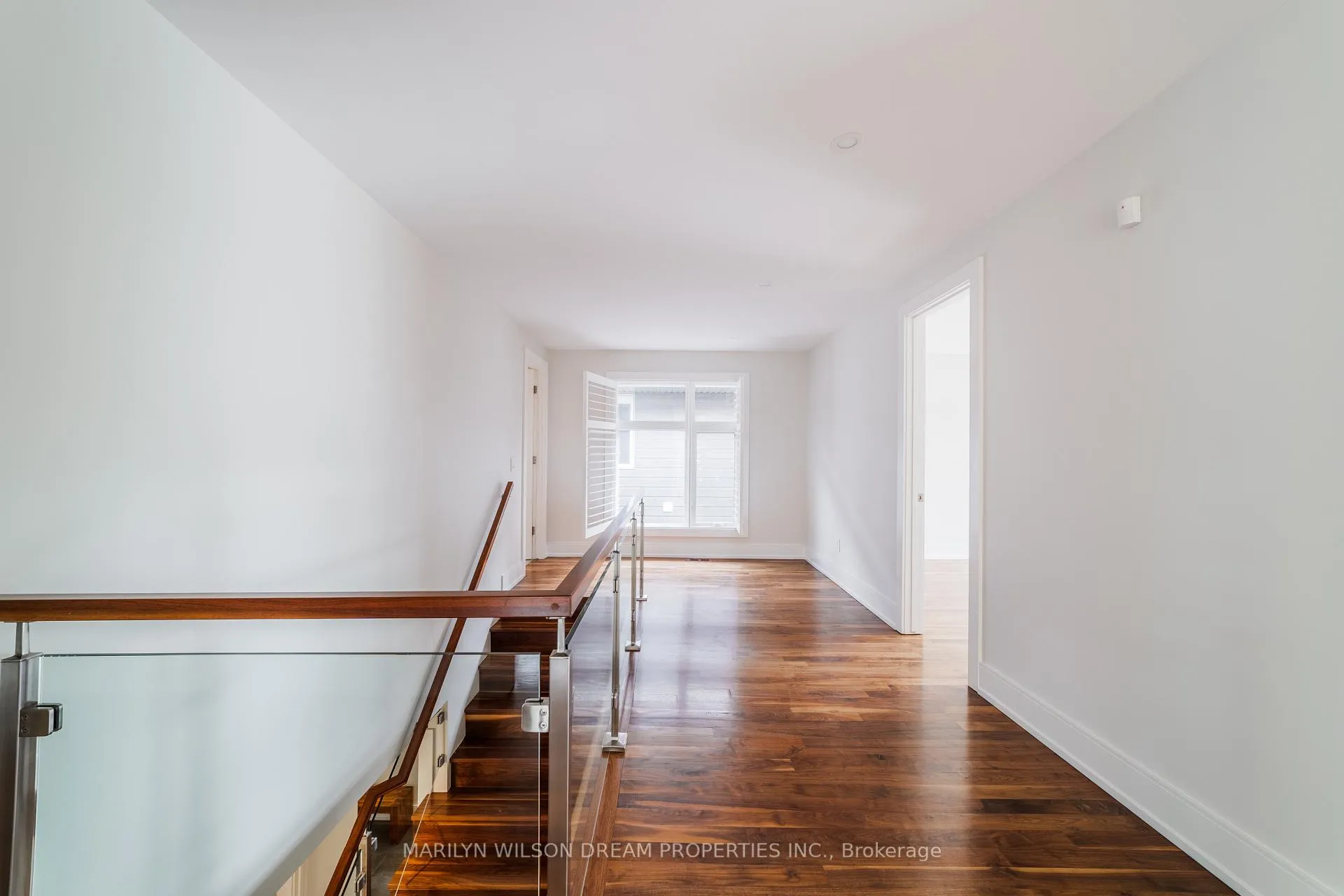 Photo 15 of 377 Crestview Road, Ottawa, Alta Vista/Faircrest Heights — HOMEH