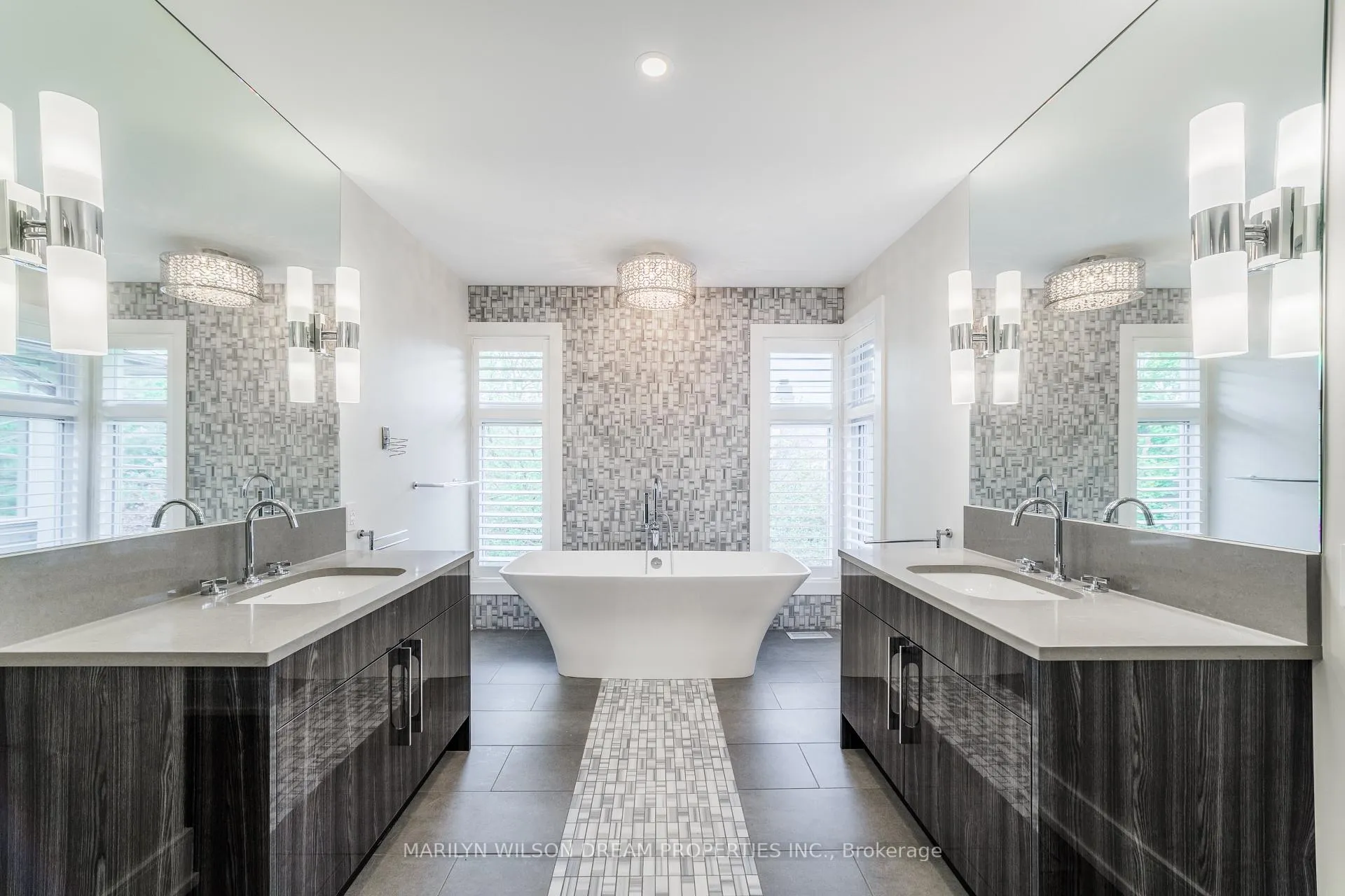 Photo 19 of 377 Crestview Road, Ottawa, Alta Vista/Faircrest Heights — HOMEH