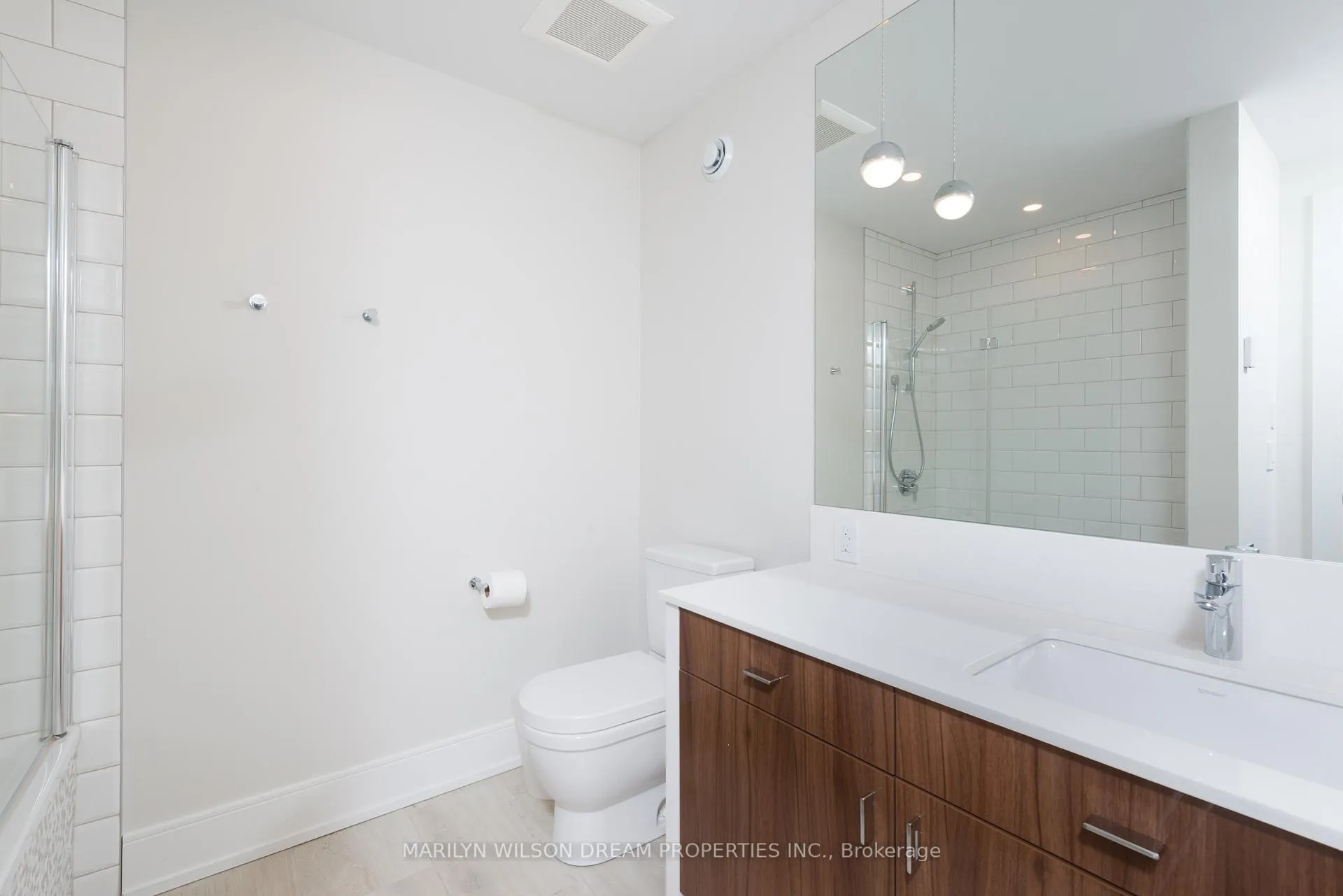 Photo 23 of 377 Crestview Road, Ottawa, Alta Vista/Faircrest Heights — HOMEH