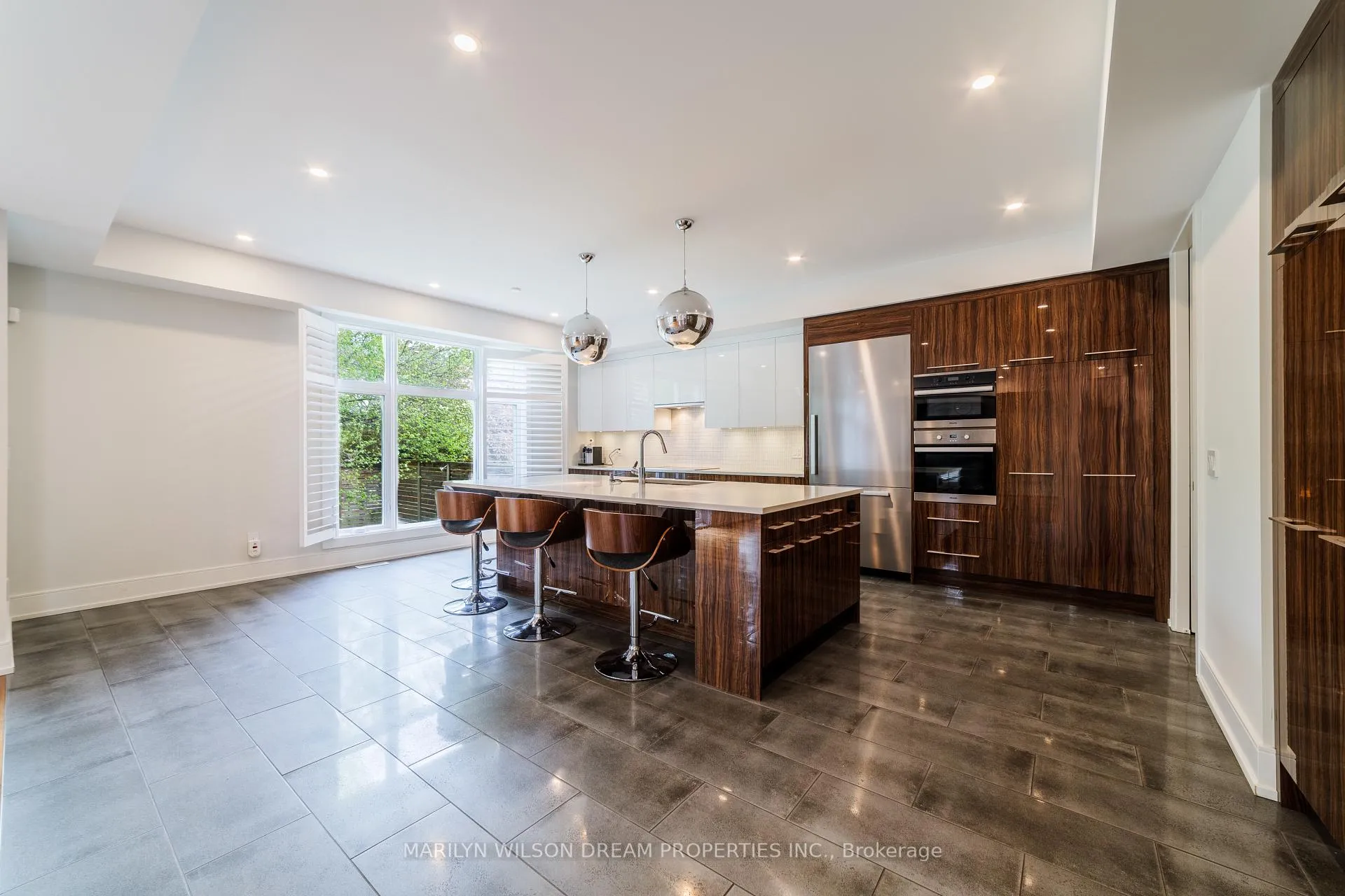 Photo 30 of 377 Crestview Road, Ottawa, Alta Vista/Faircrest Heights — HOMEH