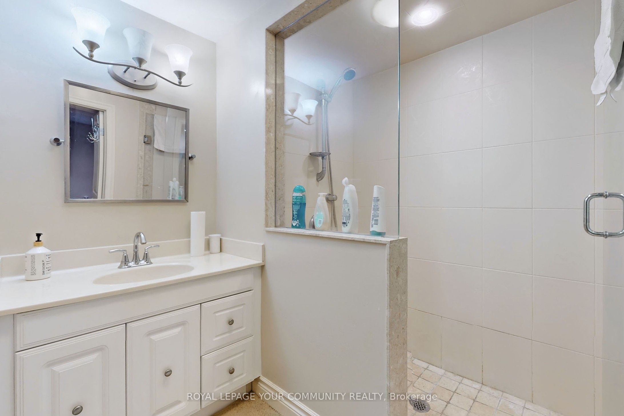 Photo 74 of 22 Helen Avenue, Vaughan, Uplands — HOMEH