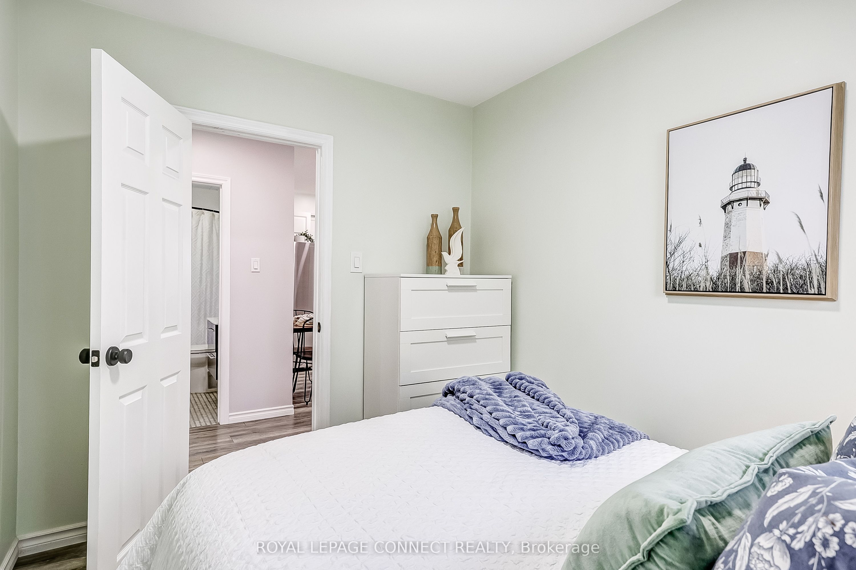 Photo 48 of 25 Elgin Street, Ajax, Central — HOMEH