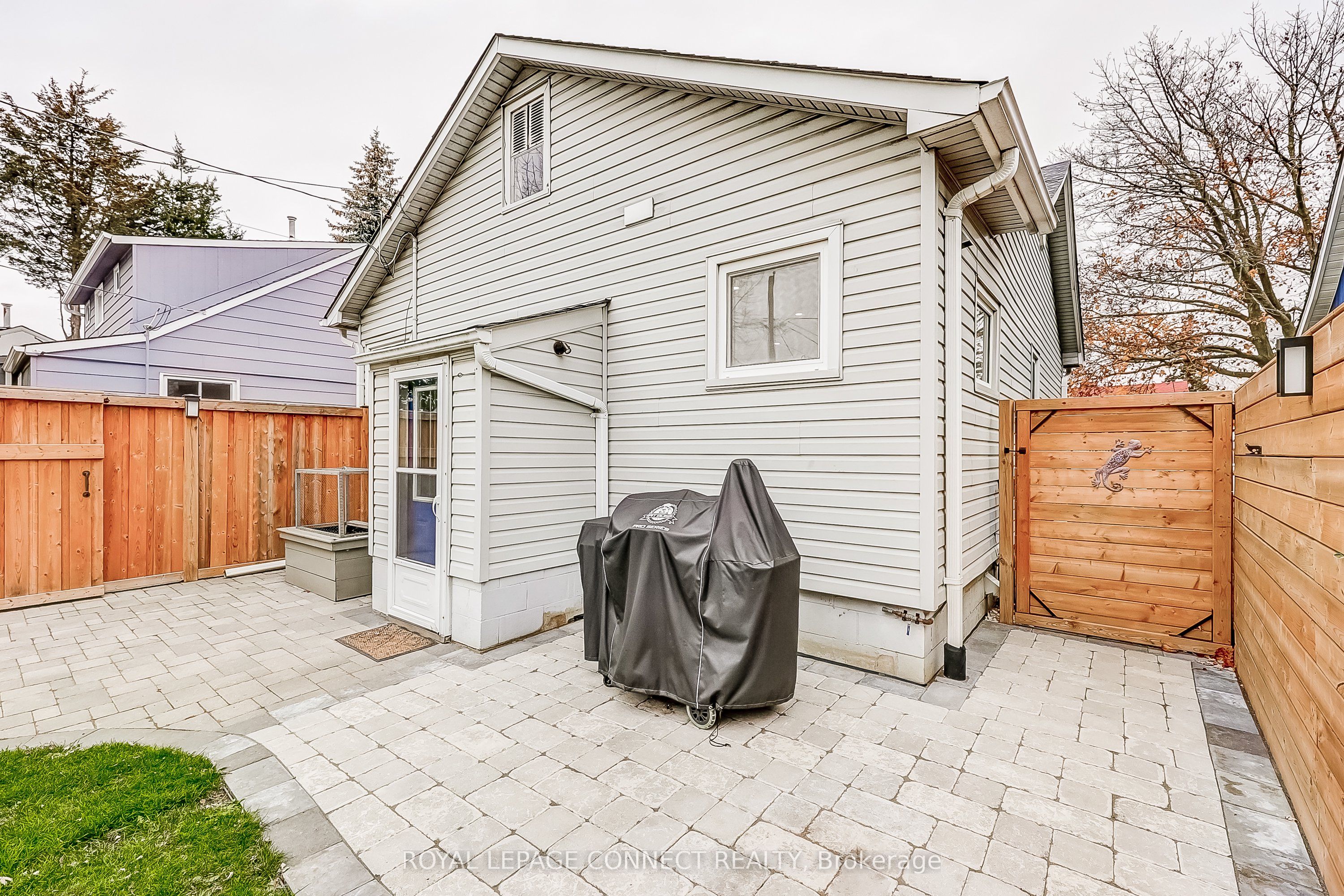 Photo 75 of 25 Elgin Street, Ajax, Central — HOMEH