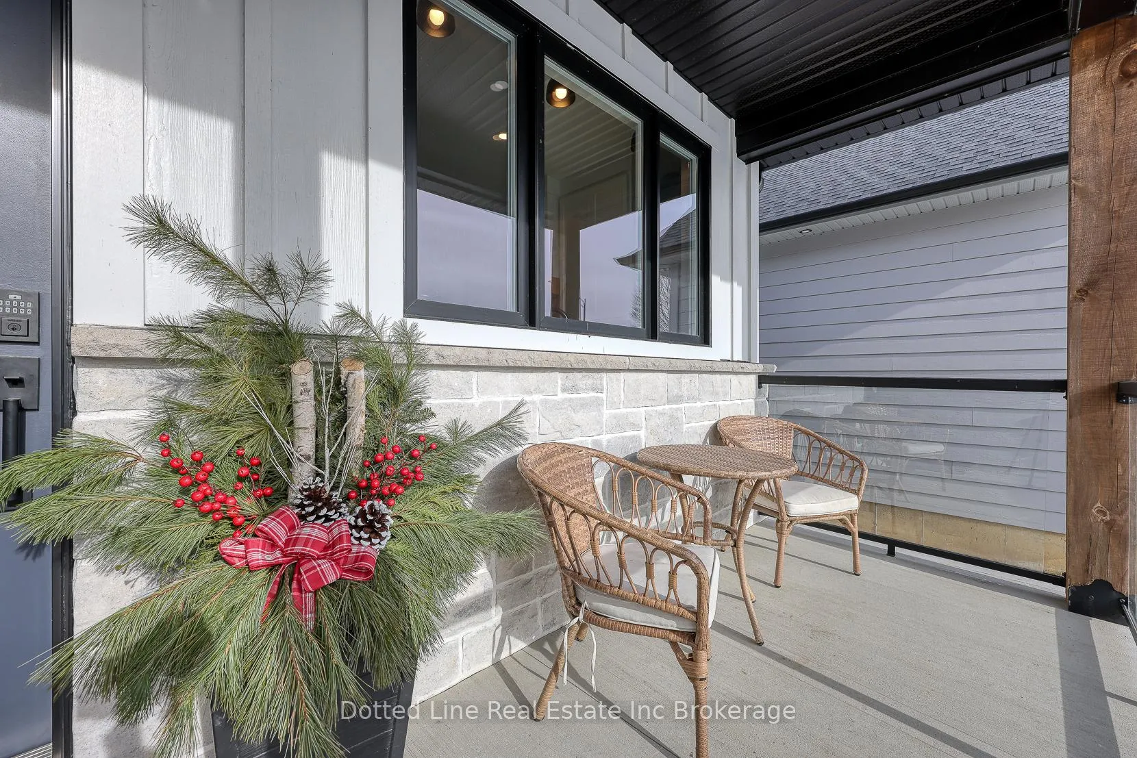 Photo 3 of 7 Charles Court, Bayham, Port Burwell — HOMEH