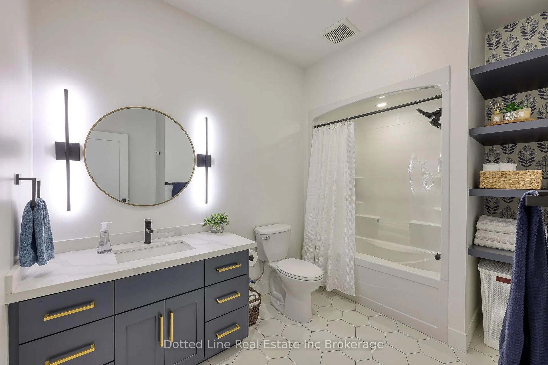 Photo 16 of 7 Charles Court, Bayham, Port Burwell — HOMEH