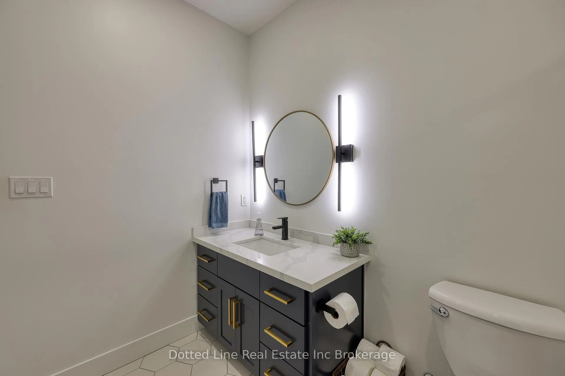 Photo 17 of 7 Charles Court, Bayham, Port Burwell — HOMEH