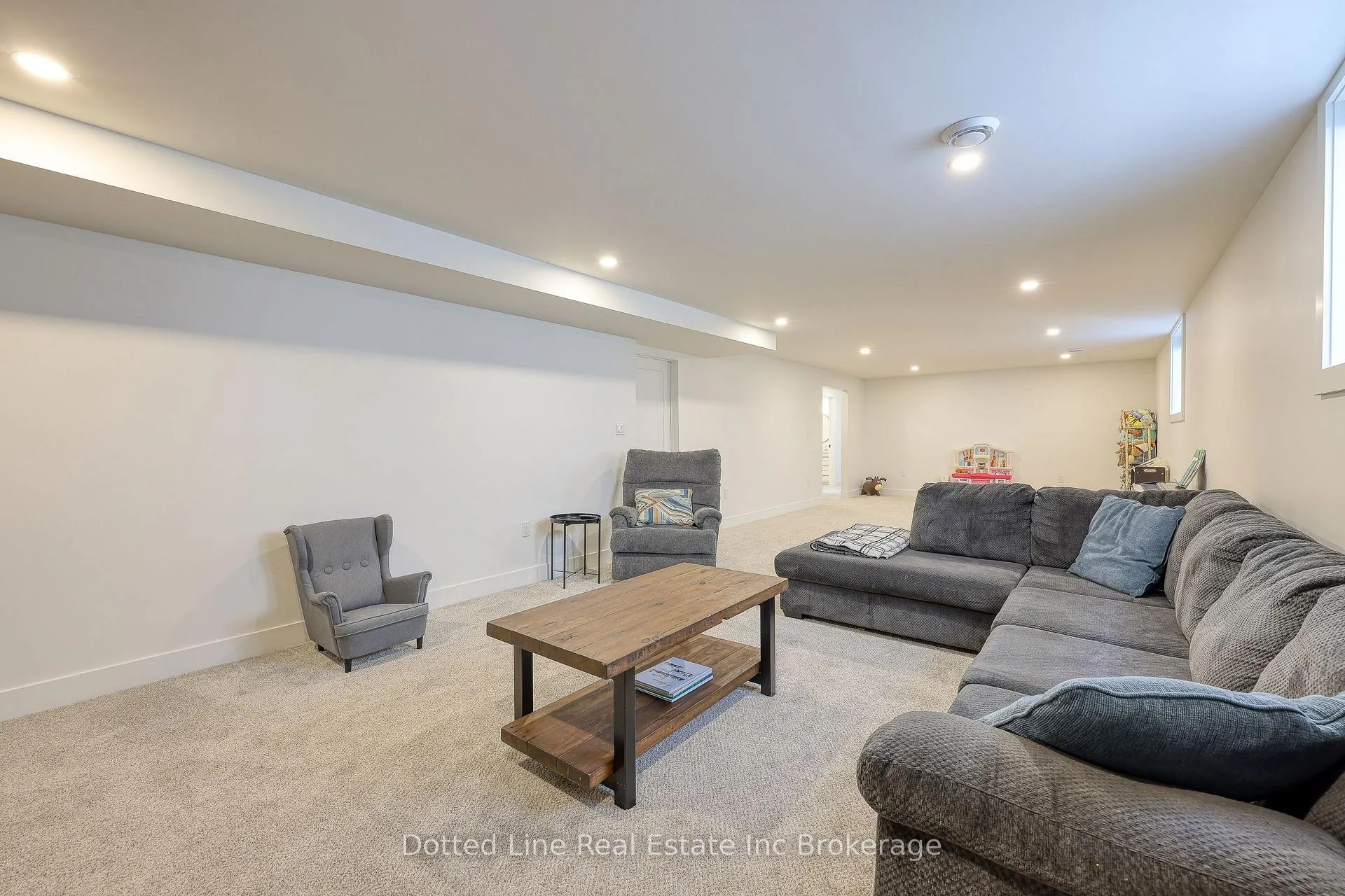 Photo 34 of 7 Charles Court, Bayham, Port Burwell — HOMEH