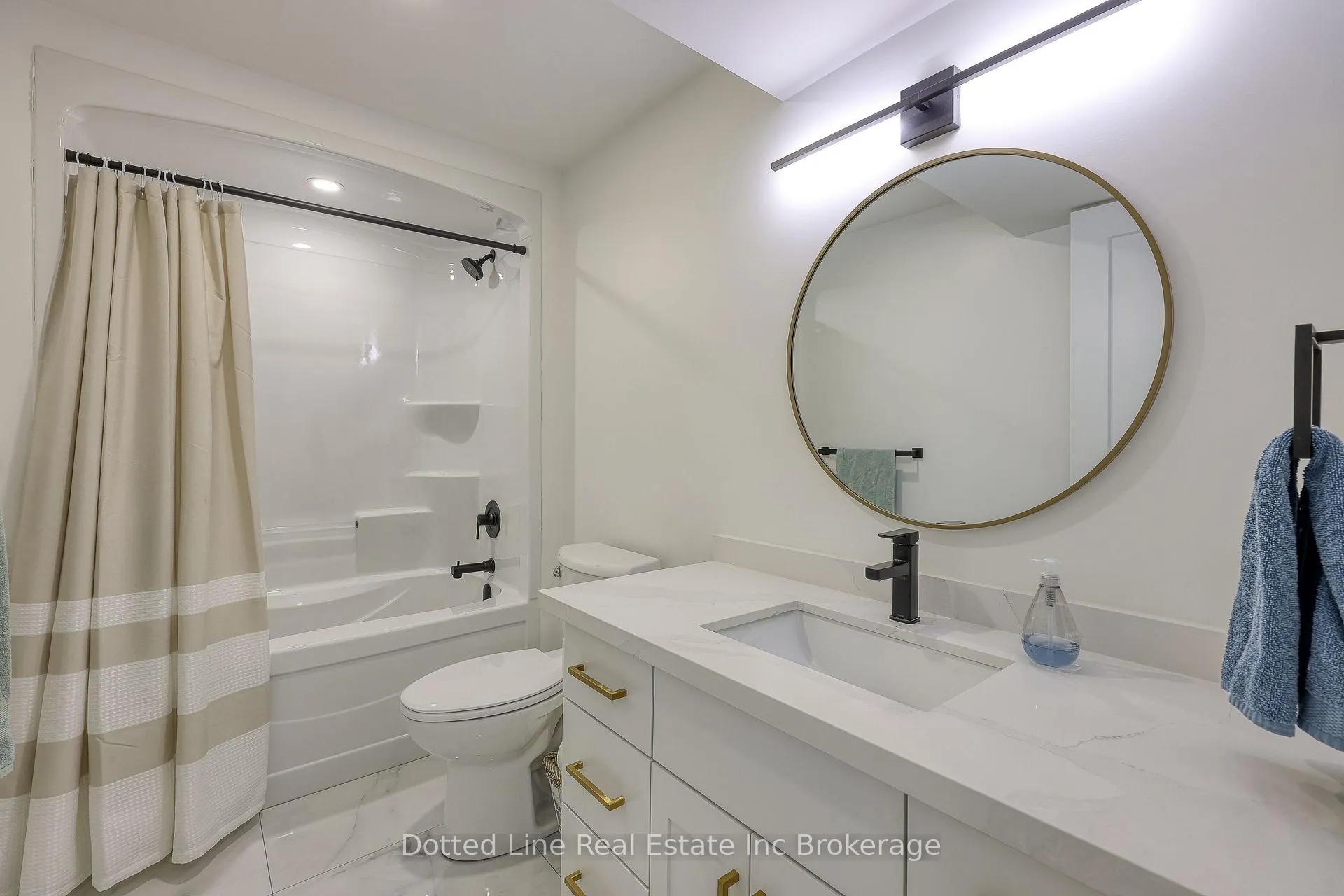 Photo 37 of 7 Charles Court, Bayham, Port Burwell — HOMEH