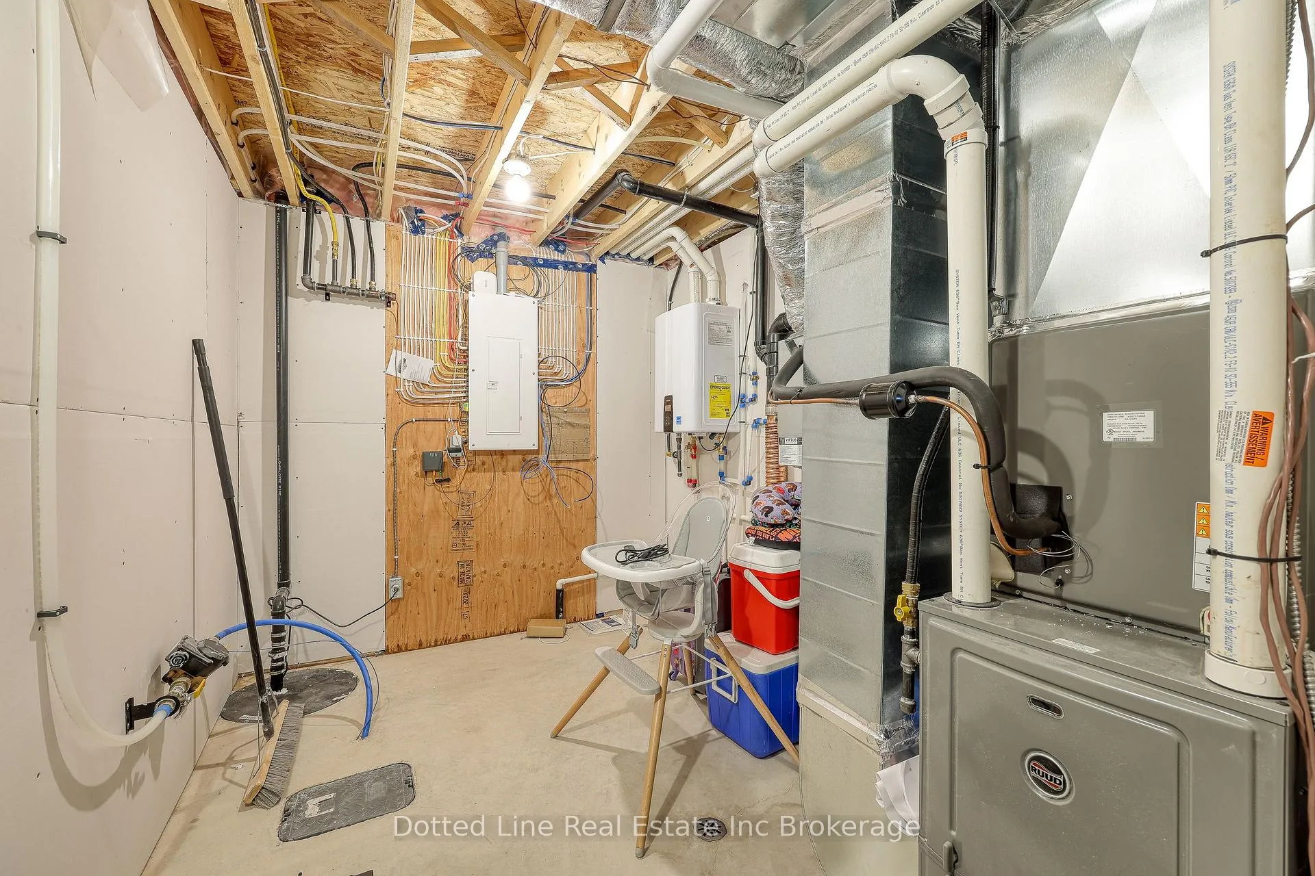 Photo 40 of 7 Charles Court, Bayham, Port Burwell — HOMEH