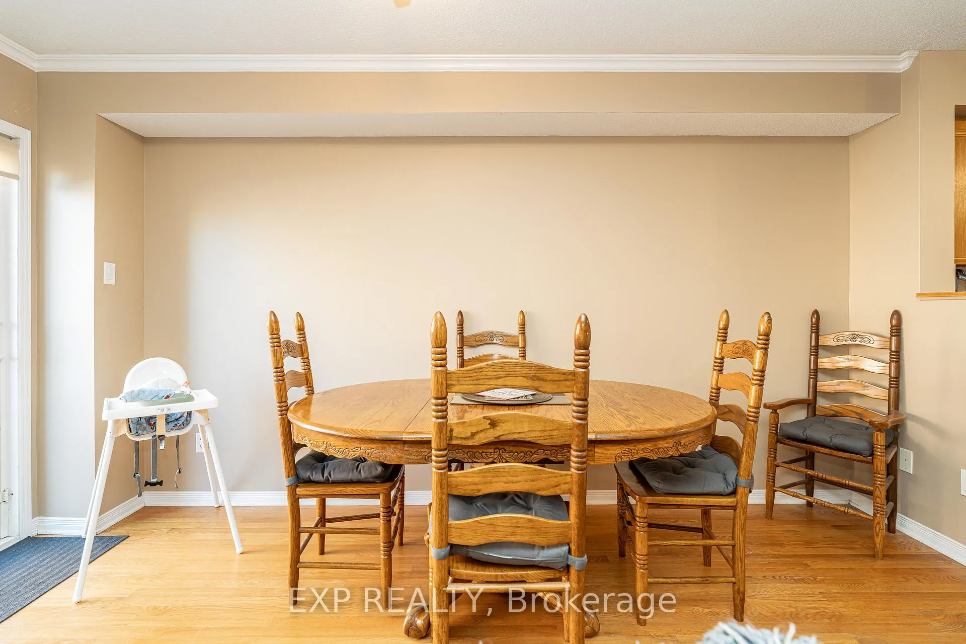 Photo 173 of 342 Freedom Private, Ottawa, Riverview Park — HOMEH