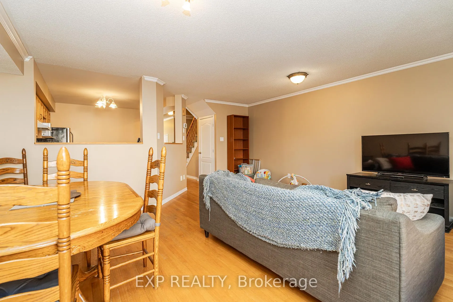 Photo 181 of 342 Freedom Private, Ottawa, Riverview Park — HOMEH