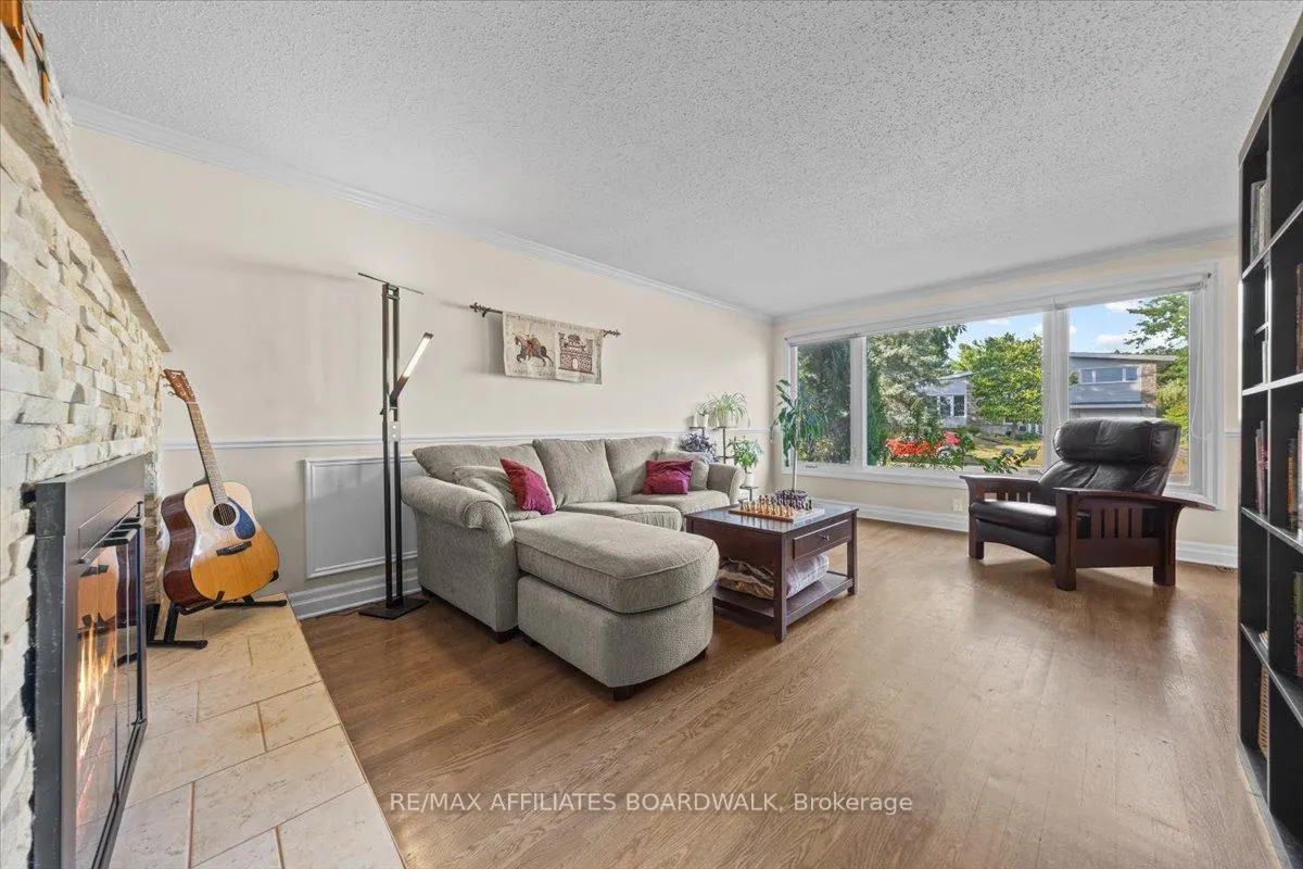 Photo 210 of 1856 Appleford Street, Ottawa, Beacon Hill South — HOMEH