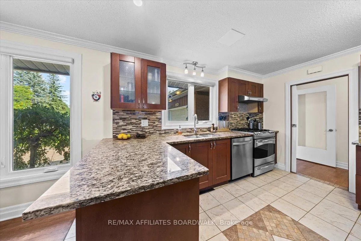 Photo 483 of 1856 Appleford Street, Ottawa, Beacon Hill South — HOMEH
