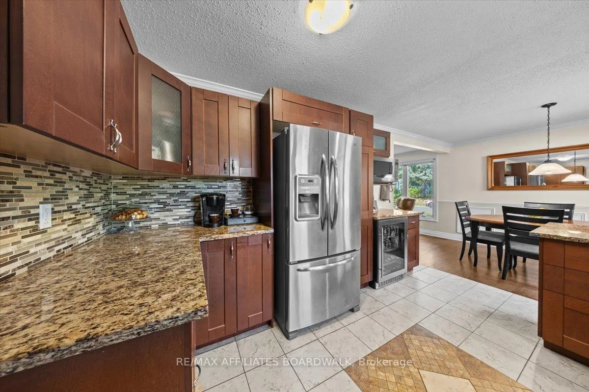 Photo 550 of 1856 Appleford Street, Ottawa, Beacon Hill South — HOMEH