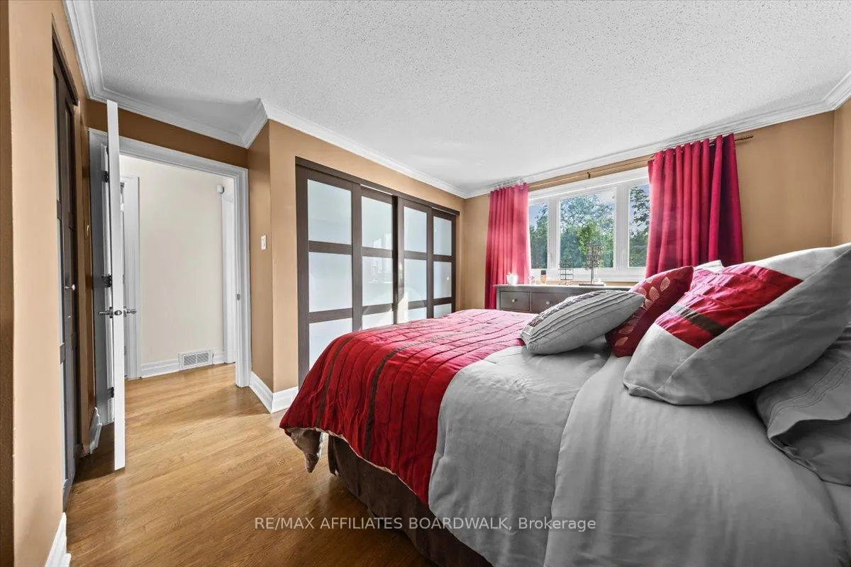 Photo 614 of 1856 Appleford Street, Ottawa, Beacon Hill South — HOMEH