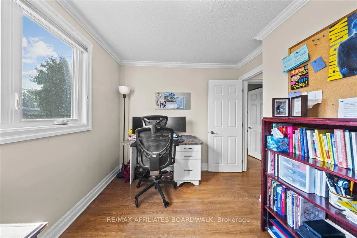 Photo 811 of 1856 Appleford Street, Ottawa, Beacon Hill South — HOMEH