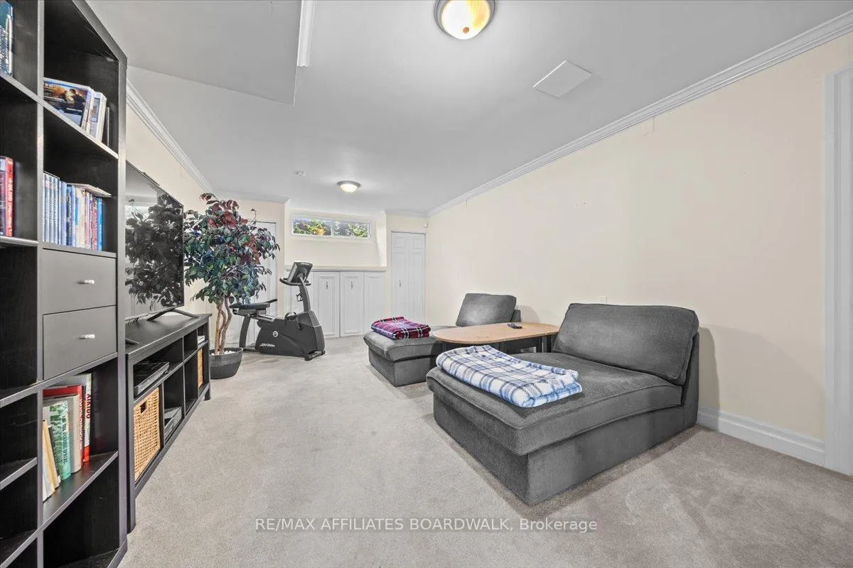 Photo 952 of 1856 Appleford Street, Ottawa, Beacon Hill South — HOMEH