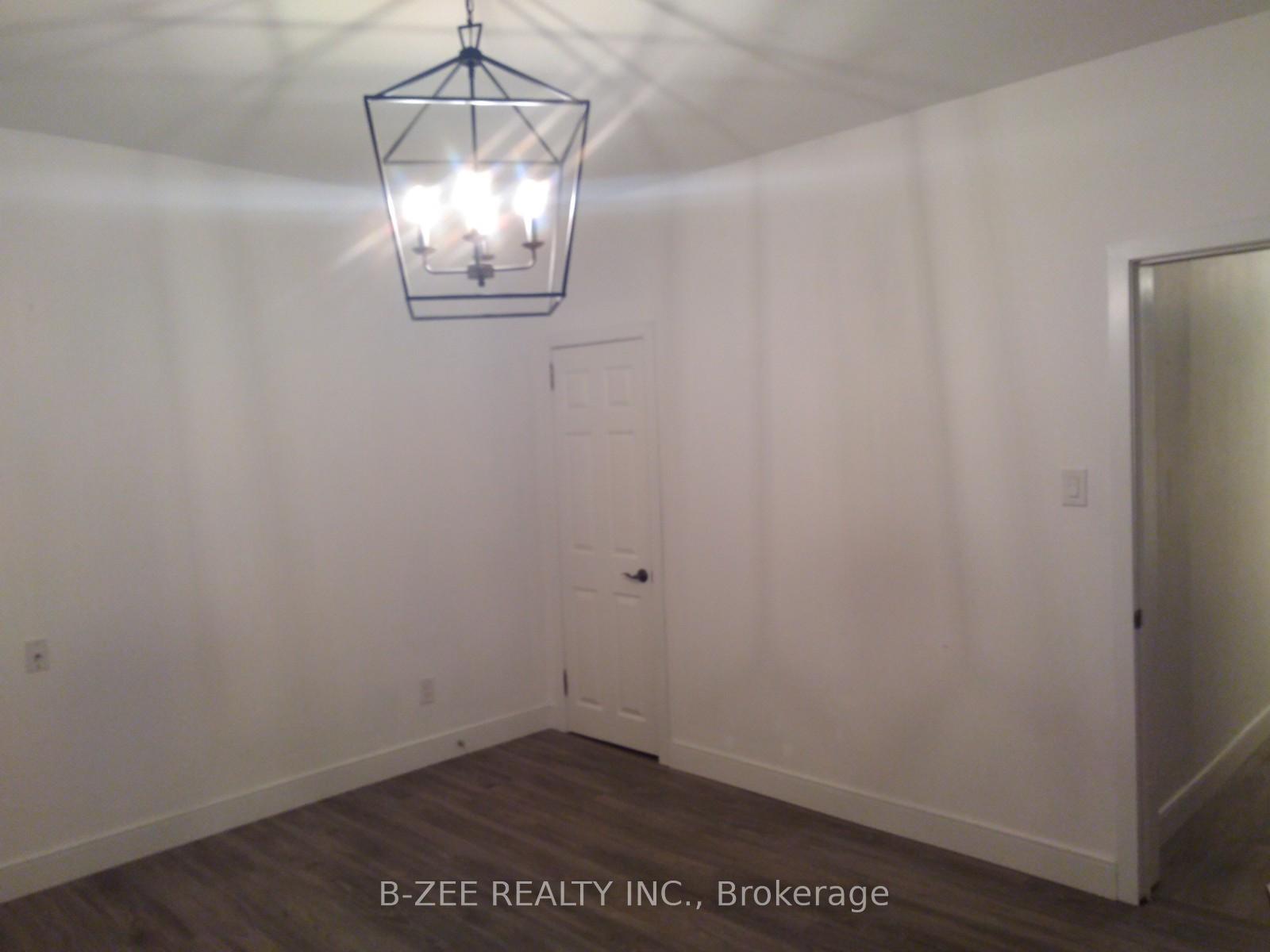 Photo 8 of Unit Upper 2, 479 Roxton Road, Toronto, Palmerston-Little Italy — HOMEH