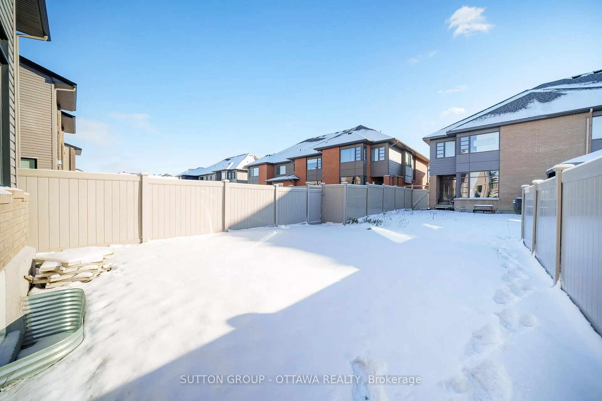 Photo 835 of 726 Octave Grove, Ottawa, Riverside South/Gloucester Glen — HOMEH