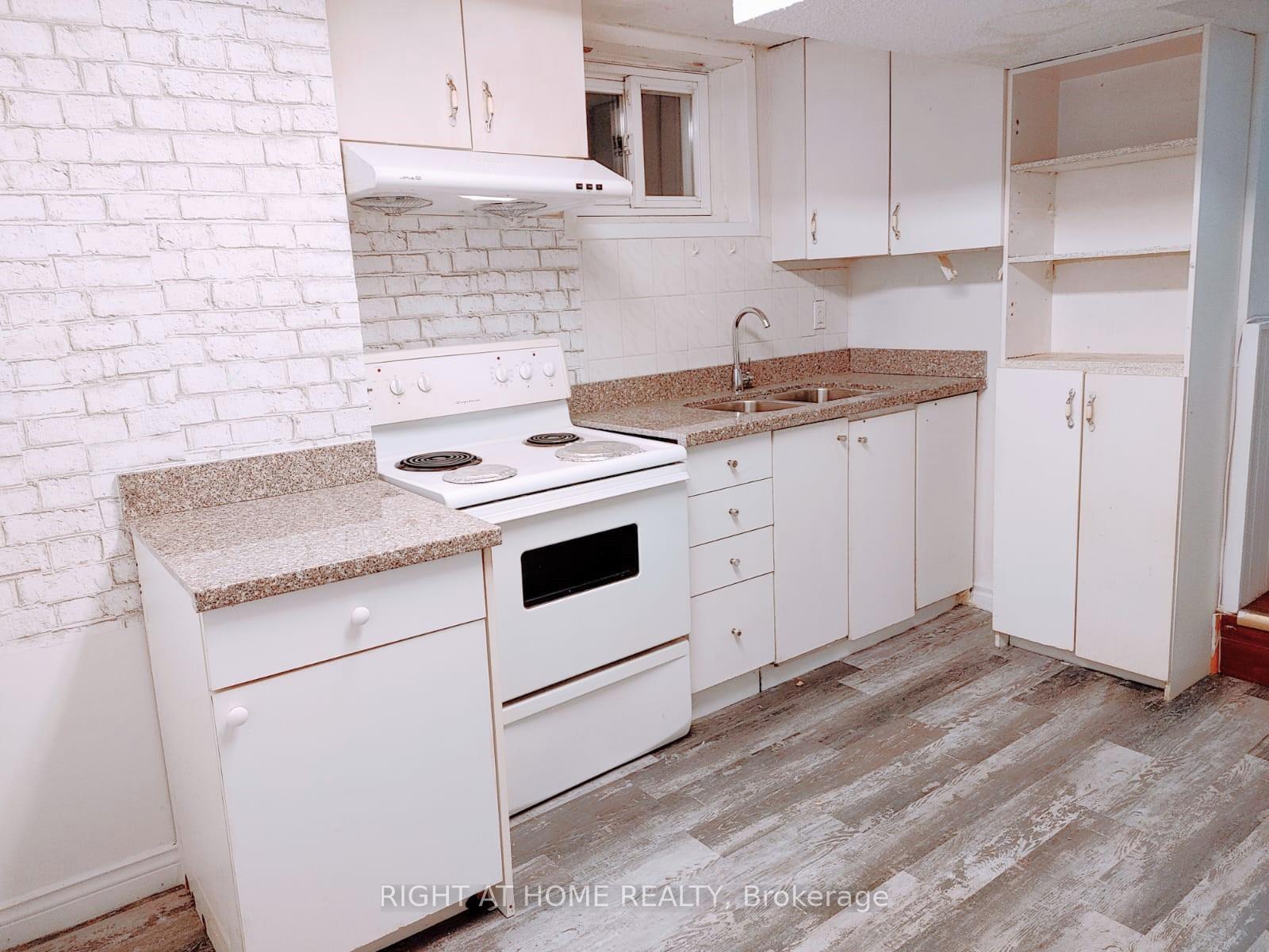Front of Unit B, 108 Littleleaf Drive